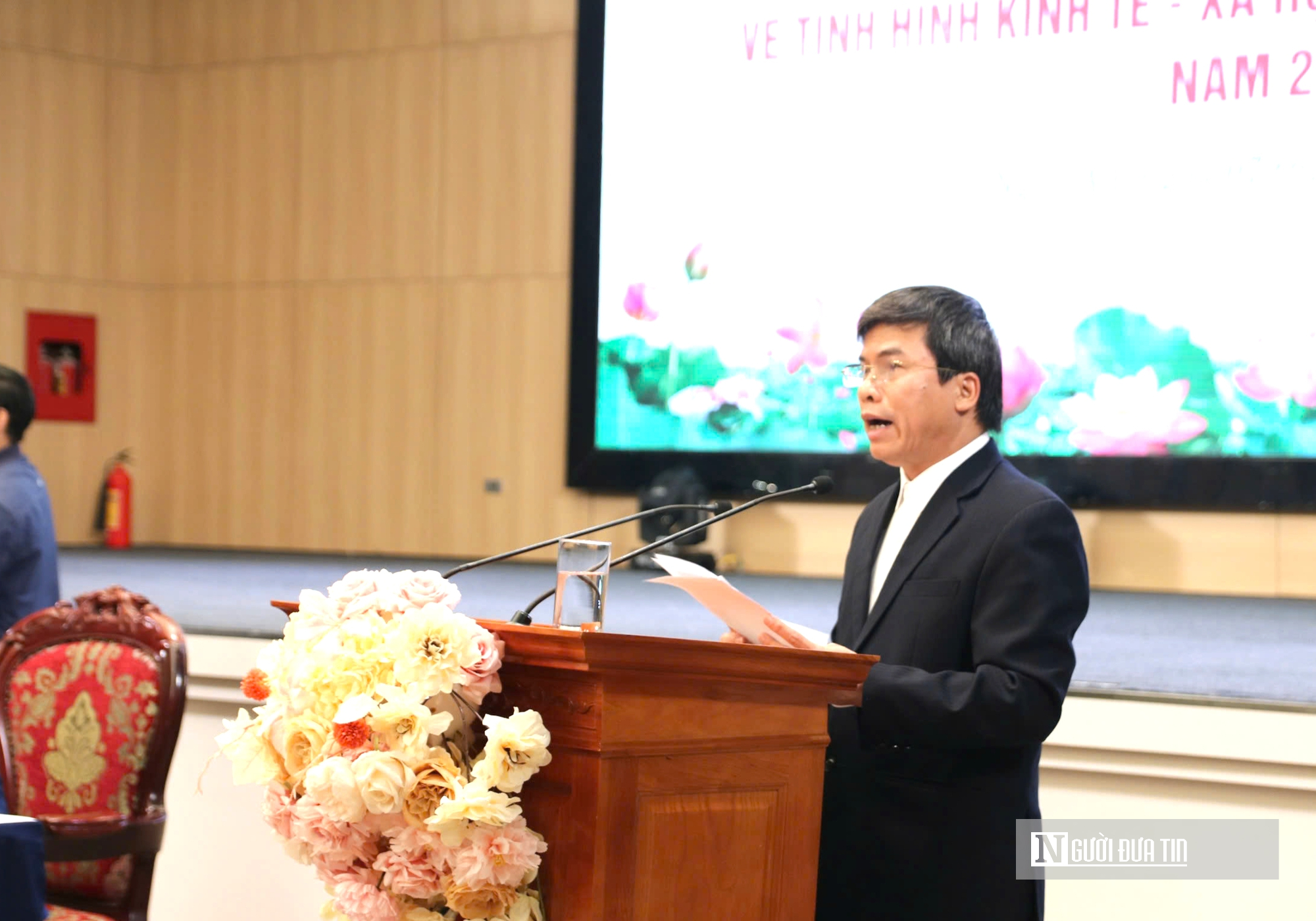 Nghệ An giữ vững đà tăng trưởng và khát vọng phát triển hai con số - Ảnh 2.