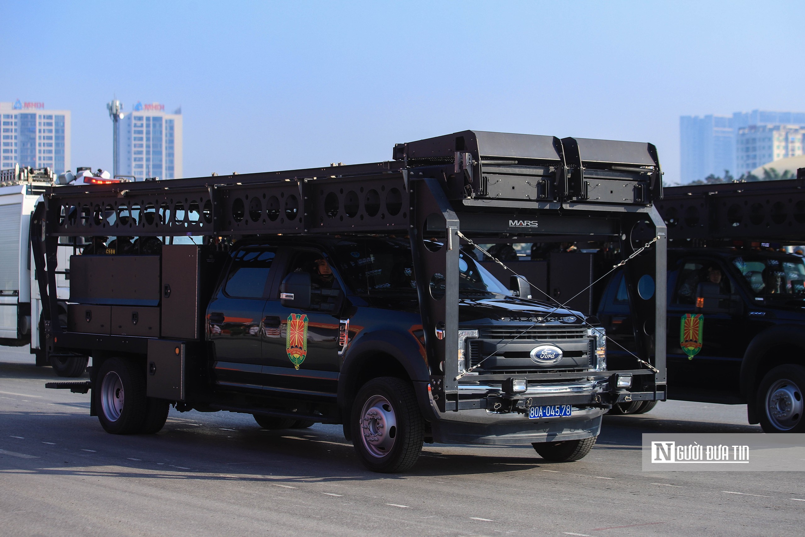 Ngắm dàn vệ sĩ "siêu ngầu" tham gia bảo vệ Đại hội Đảng XIV - Ảnh 13.