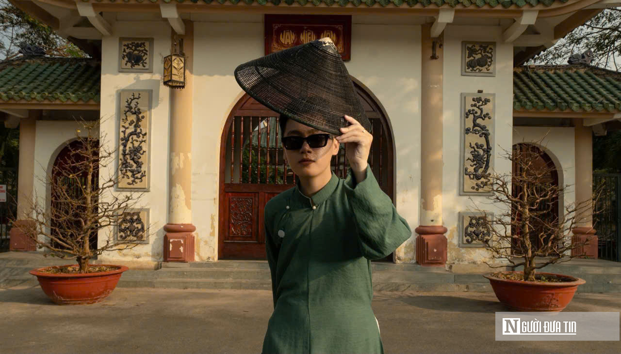 Di tích “thức giấc” trong mùa ảnh Tết của người trẻ - Ảnh 2.