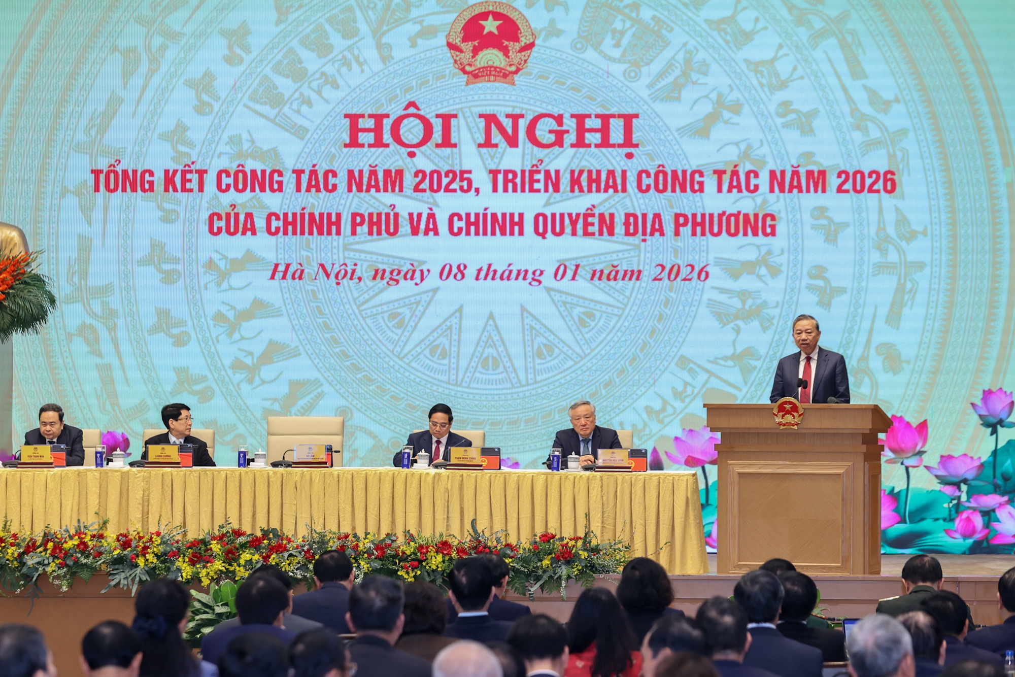 Phát biểu chỉ đạo của Tổng Bí thư Tô Lâm tại Hội nghị toàn quốc Chính phủ và chính quyền địa phương- Ảnh 2. Tổng Bí thư Tô Lâm: Đổi mới căn bản tư duy phát triển, phương thức quản trị và phân bổ nguồn lực - Ảnh 2.