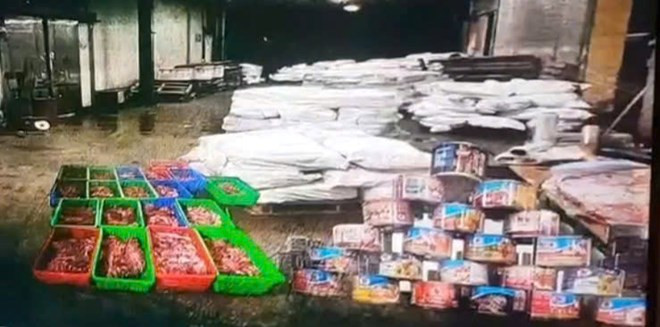 Hơn 120 tấn thịt lợn bệnh dịch tả heo châu Phi tuồn vào chế biến thành đồ hộp- Ảnh 1. Hơn 120 tấn thịt lợn bệnh dịch tả heo châu Phi tuồn vào chế biến thành đồ hộp- Ảnh 1.