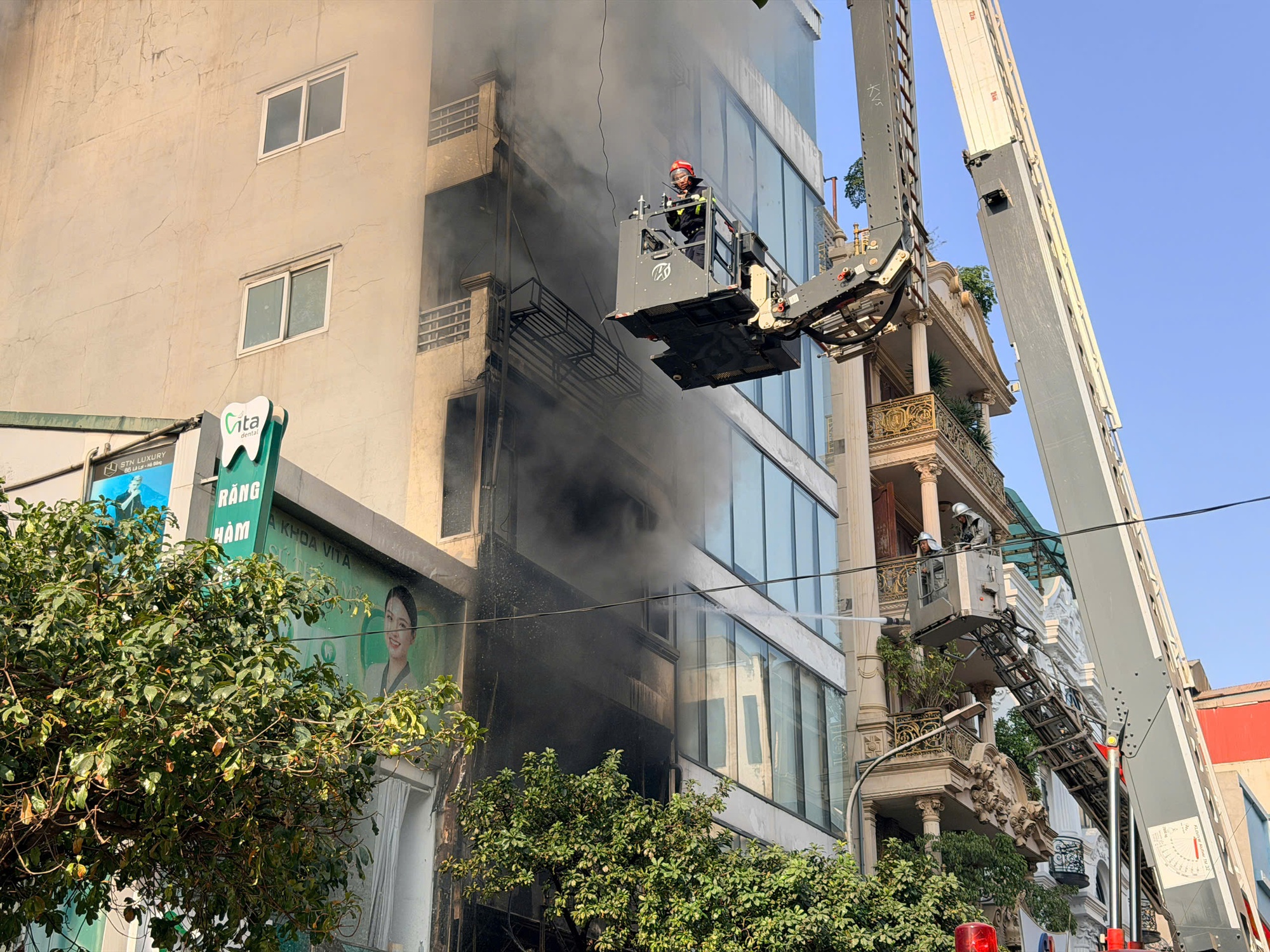 H&agrave; Nội: ch&aacute;y nh&agrave; 7 tầng tại H&agrave; Đ&ocirc;ng khiến 2 người tử vong- Ảnh 3.