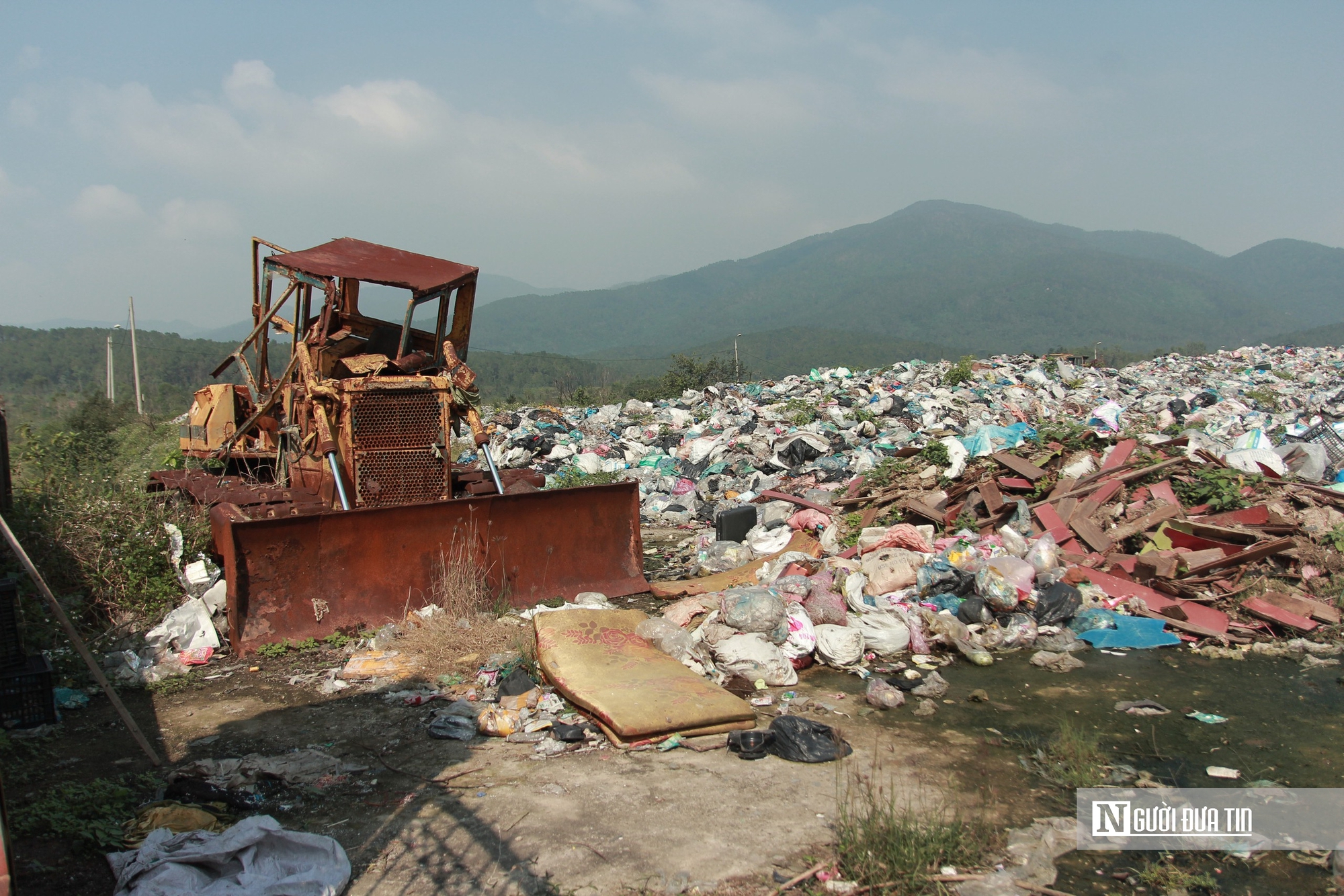 Cận cảnh khu xử l&yacute; r&aacute;c thải hết hạn g&acirc;y &ocirc; nhiễm m&ocirc;i trường- Ảnh 3.