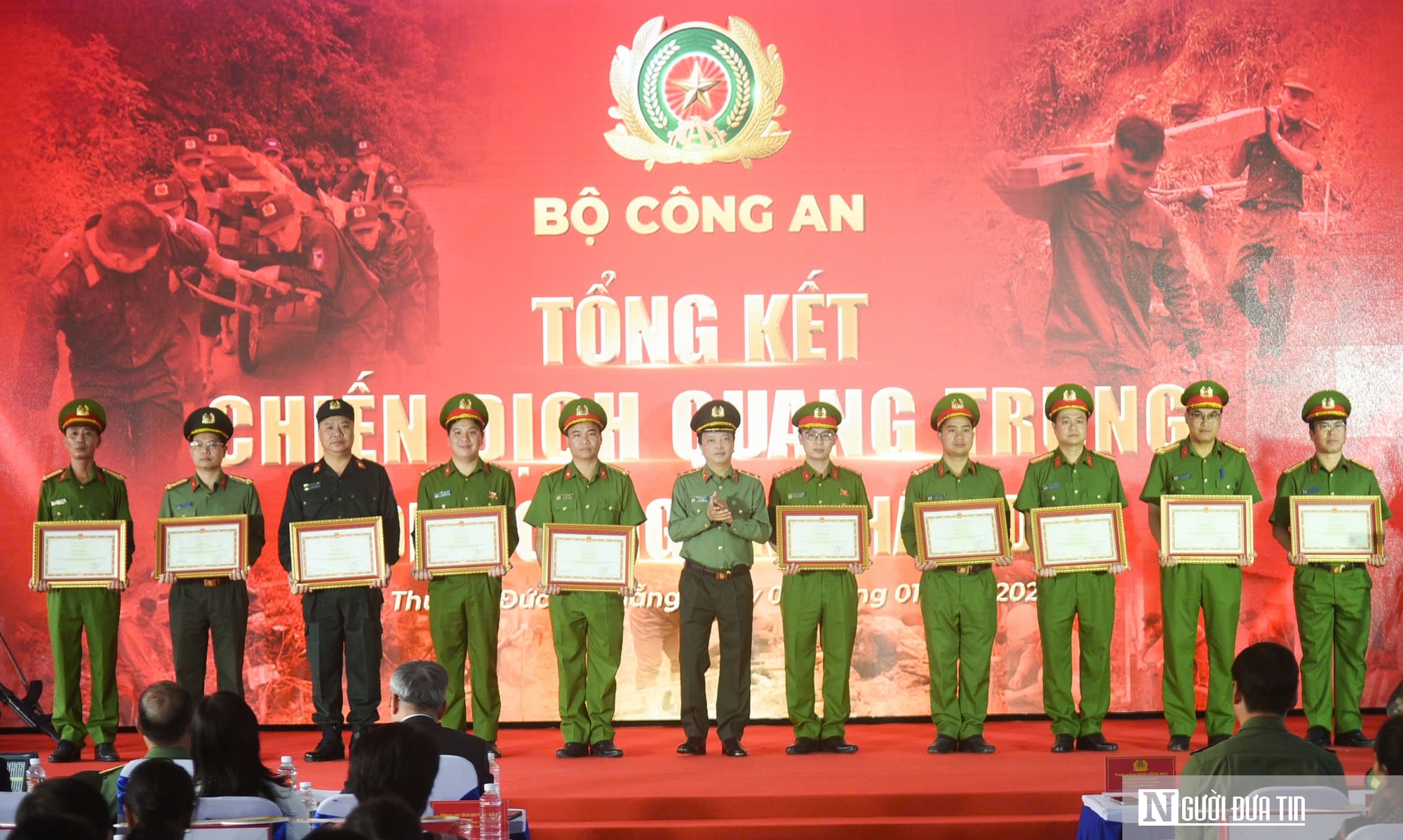 40 ngày đêm thần tốc, Công an hoàn thành 100% nhà ở cho dân vùng lũ- Ảnh 4.