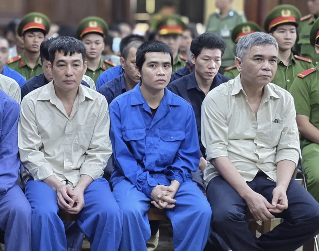 Vụ án tại Trung tâm Đăng kiểm 50-04V: VKS đề nghị mức án nghiêm khắc- Ảnh 1. Vụ án tại Trung tâm Đăng kiểm 50-04V: VKS đề nghị mức án nghiêm khắc- Ảnh 1.