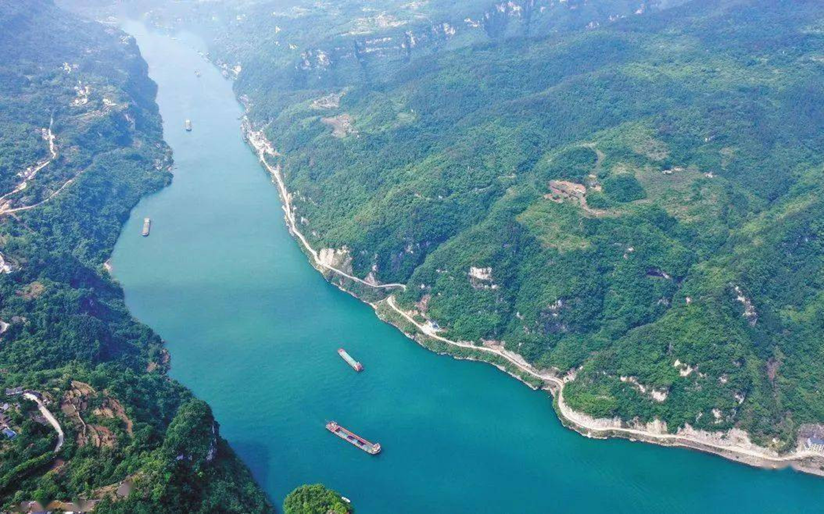 Lạ lùng ra suối nhặt thứ tưởng bỏ đi về bán, dân làng kiếm "chơi chơi" hơn 72 tỷ đồng/năm - Ảnh 6.