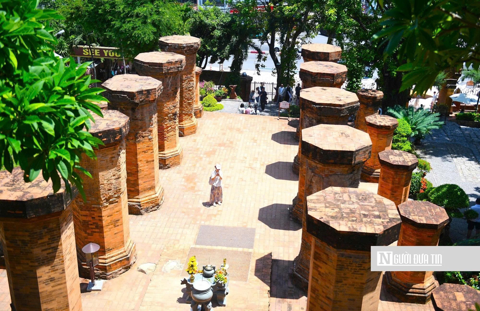 Cận cảnh Tháp Bà Ponagar nghìn năm tuổi, di tích quốc gia đặc biệt giữa lòng Nha Trang- Ảnh 8.