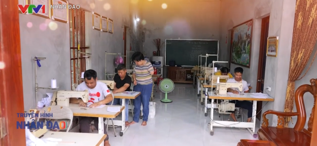 Từ người đi tìm cơ hội đến người mở lối cho hơn 700 người khuyết tật - Ảnh 1.