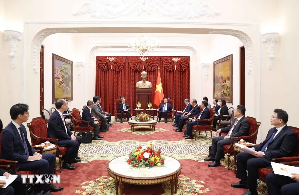 Tổng Bí thư, Chủ tịch nước Tô Lâm tiếp Chủ tịch Ngân hàng Hợp tác Quốc tế Nhật Bản  - Ảnh 3.
