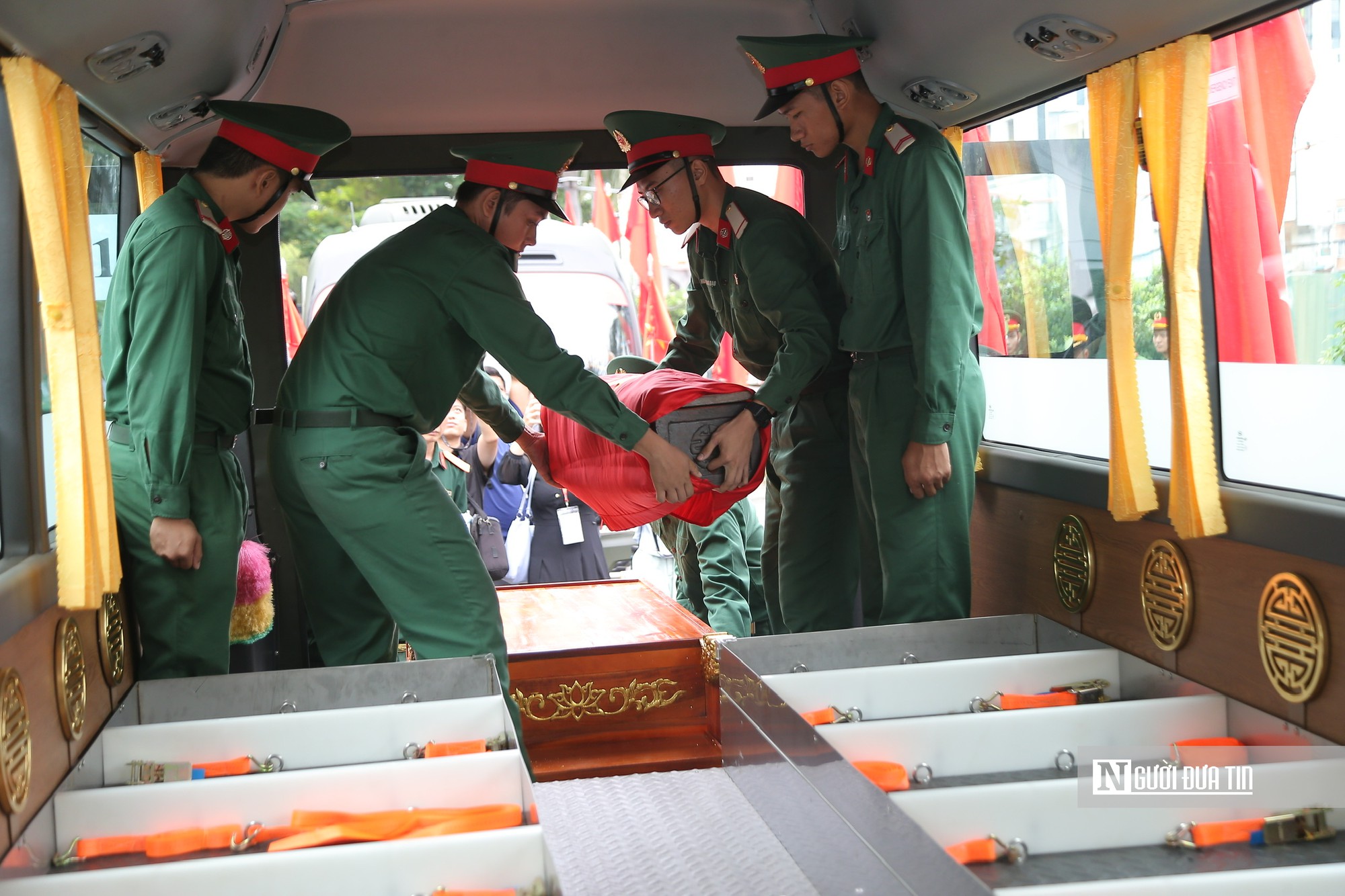 Tp.HCM gấp rút chuẩn bị lễ truy điệu hài cốt liệt sĩ tại Công viên Lê Thị Riêng - Ảnh 4.