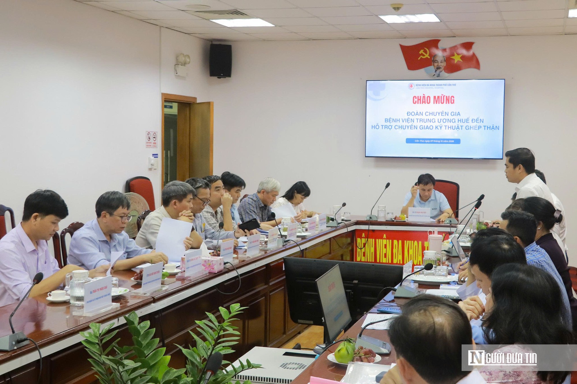 B&aacute;c sĩ Huế hỗ trợ 2 ca gh&eacute;p thận ở Cần Thơ th&agrave;nh c&ocirc;ng trong 1 ng&agrave;y- Ảnh 1.