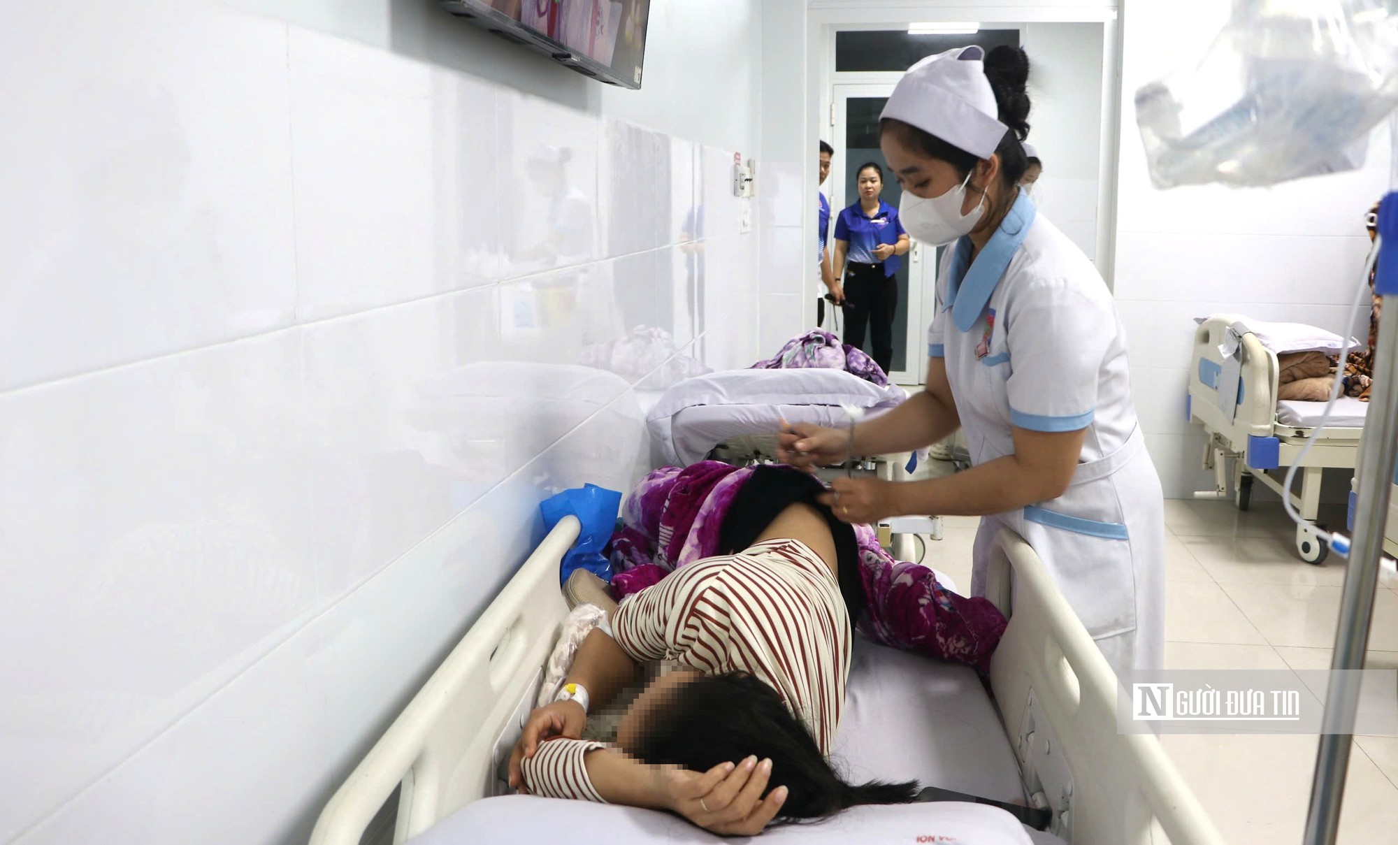 Đề nghị tạm ngừng cơ sở bánh mì liên quan loạt ca nghi ngộ độc ở Quảng Ngãi- Ảnh 2.