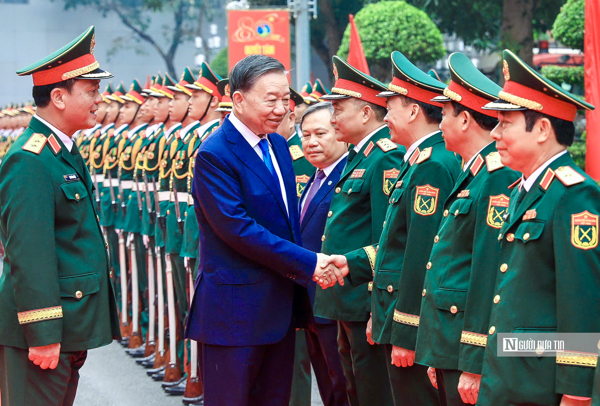 Tổng B&iacute; thư, Chủ tịch nước T&ocirc; L&acirc;m dự lễ kỷ niệm 80 năm Ng&agrave;y truyền thống Lực lượng vũ trang Thủ đ&ocirc;- Ảnh 1.