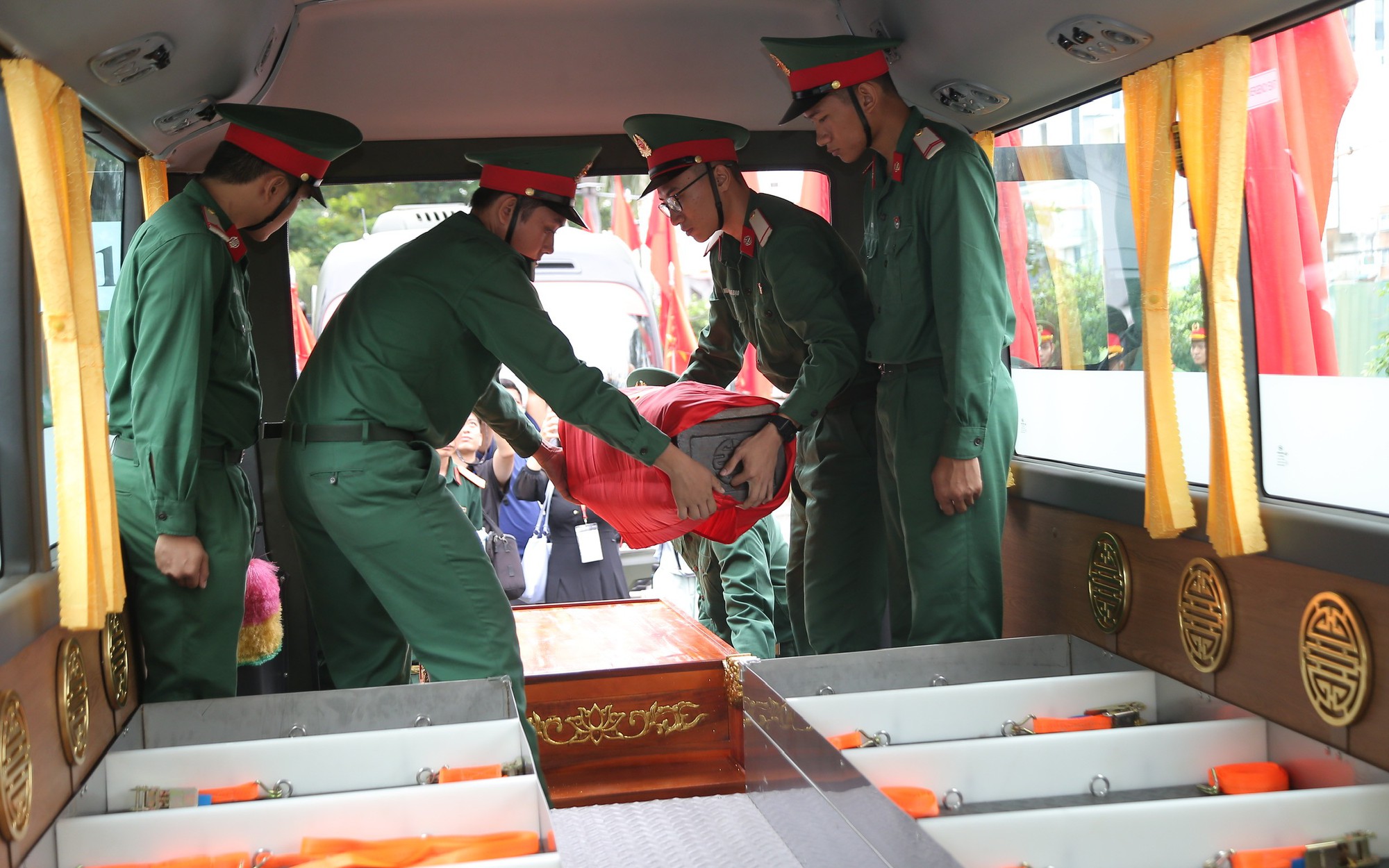 Tp.HCM tổ chức lễ truy điệu và an táng 731 hài cốt liệt sĩ quy tập tại Công viên Lê Thị Riêng- Ảnh 3.