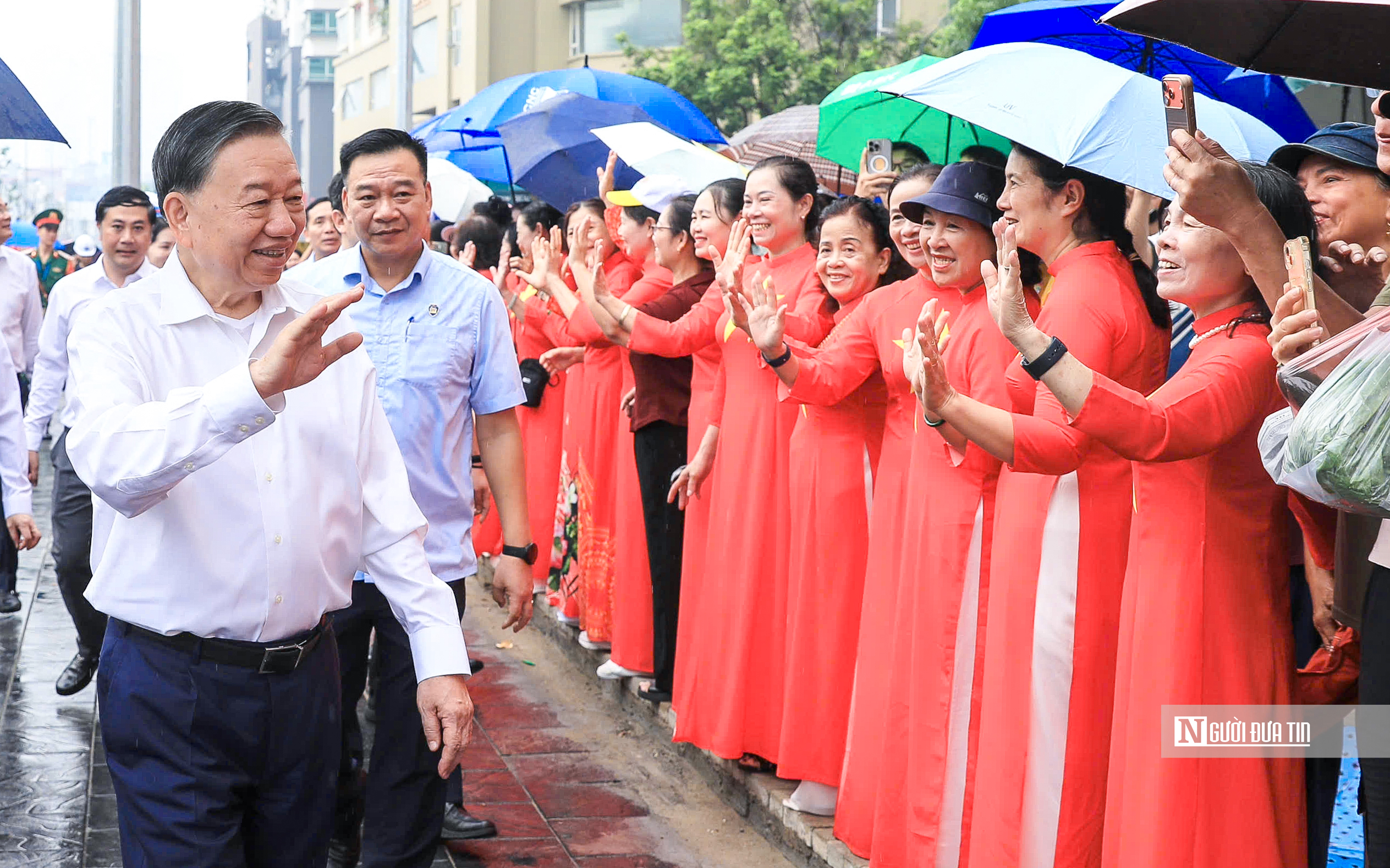 Tổng B&iacute; thư, Chủ tịch nước T&ocirc; L&acirc;m kiểm tra một số c&ocirc;ng tr&igrave;nh trọng điểm tại H&agrave; Nội - Ảnh 15.