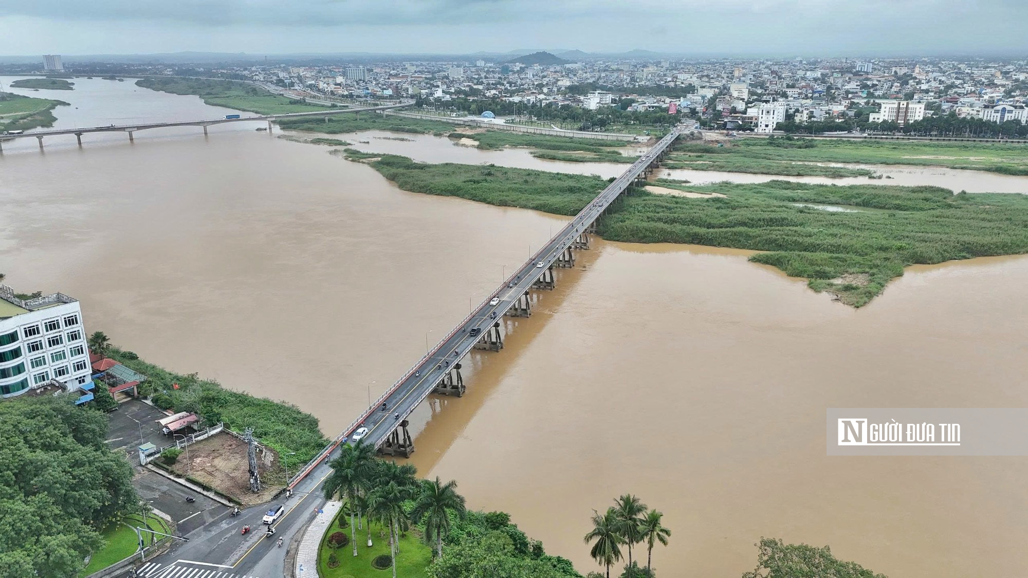 Cận cảnh cầu Trà Khúc 1 hơn 60 năm tuổi sẽ nhường chỗ cho cầu mới gần 2.200 tỷ đồng- Ảnh 8.