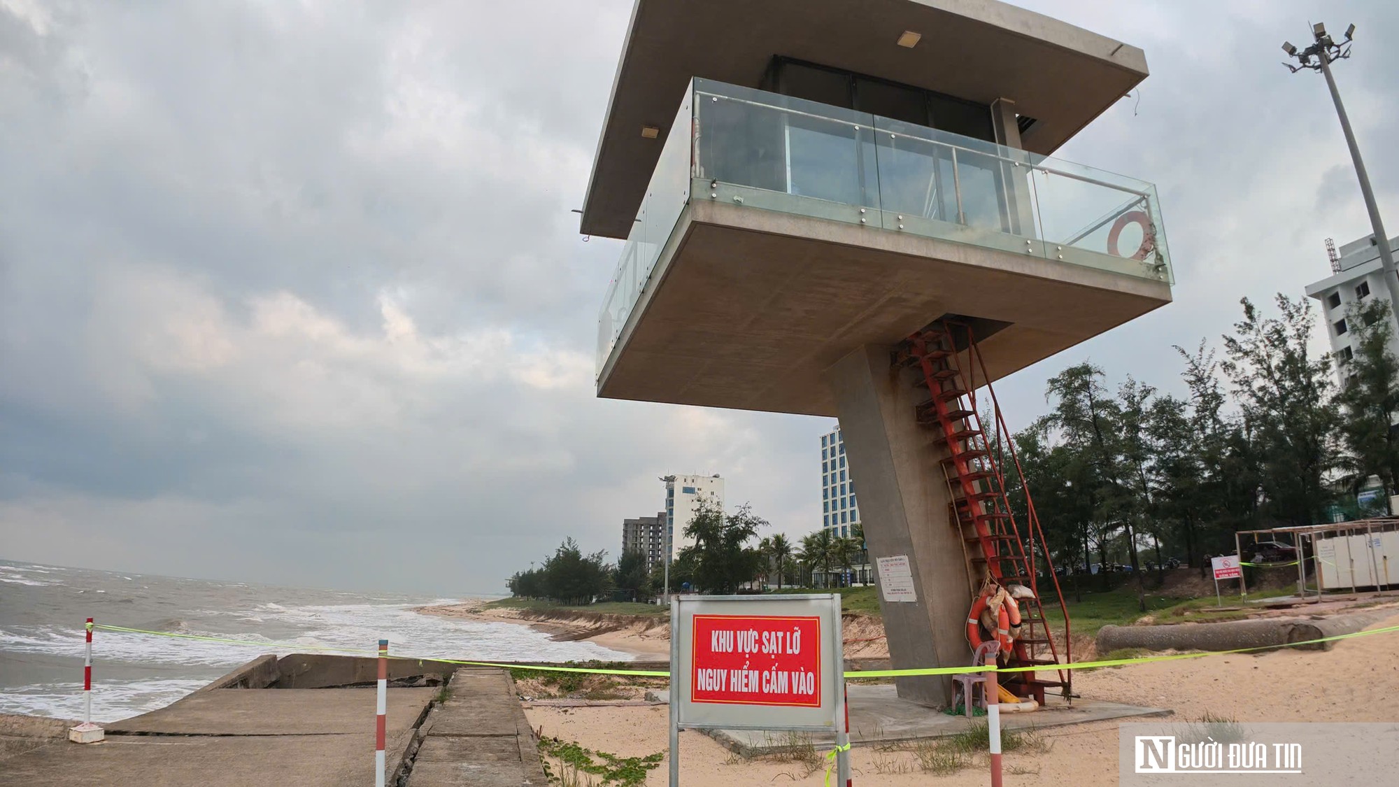 Quảng Trị: Hai bãi biển nổi tiếng bị xâm thực nghiêm trọng- Ảnh 3.