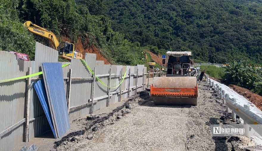 Đường 1.400 tỷ kết nối du lịch xuất hiện nhiều điểm sụt lún, khẩn trương gia cố nền đường - Ảnh 3.