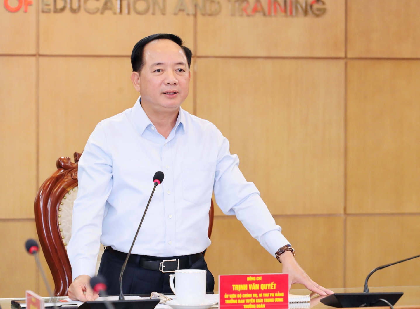 Đoàn Giám sát của Ban Bí thư Trung ương Đảng làm việc với Bộ GD&ĐT- Ảnh 2.