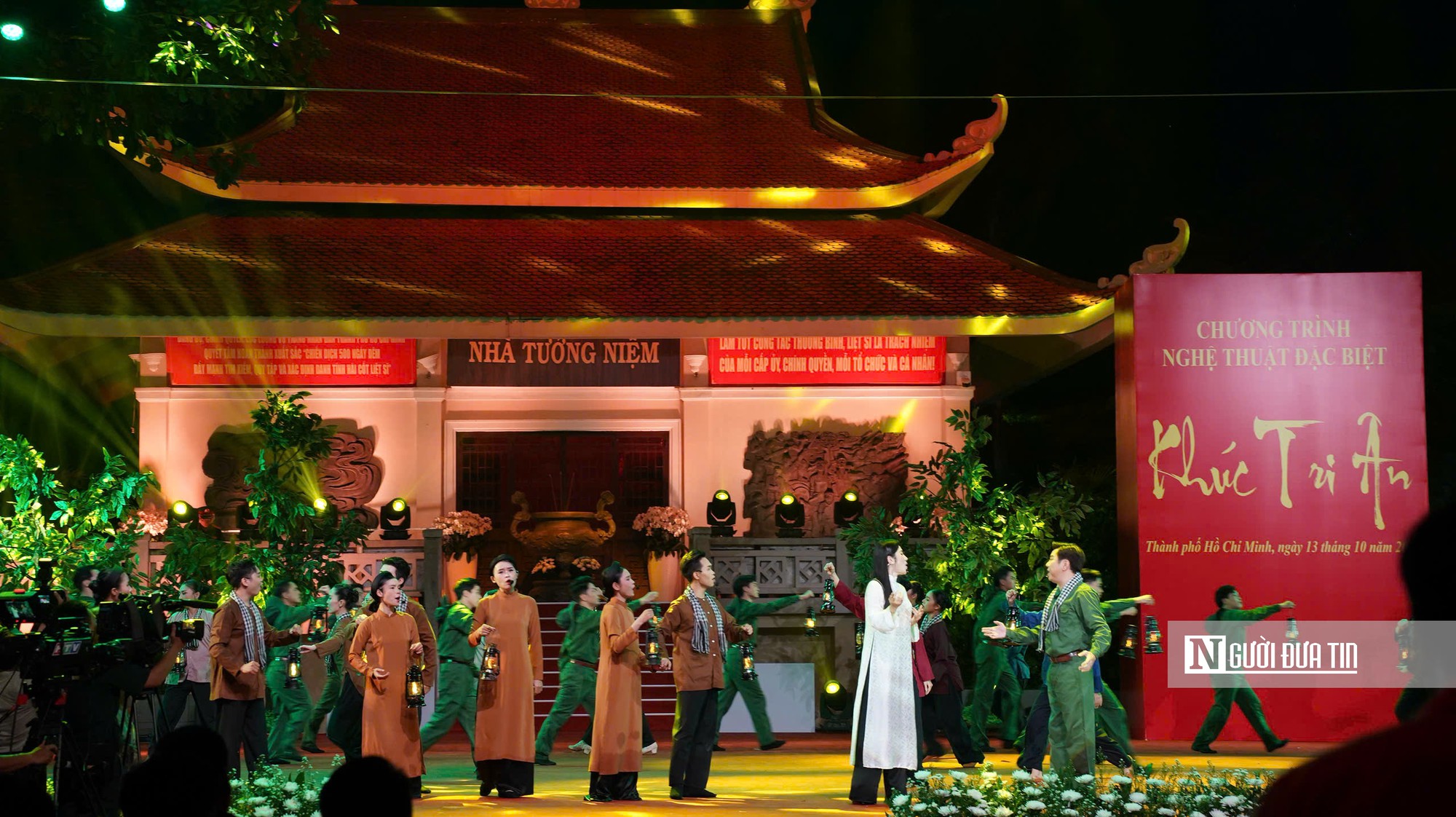 Công viên Lê Thị Riêng lắng đọng trong đêm nghệ thuật “Khúc tri ân”- Ảnh 7.