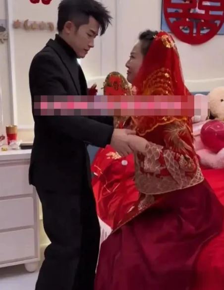 Chú rể lên mạng mời ăn cưới miễn phí, hơn 100 người lạ đến chung vui - Ảnh 2.