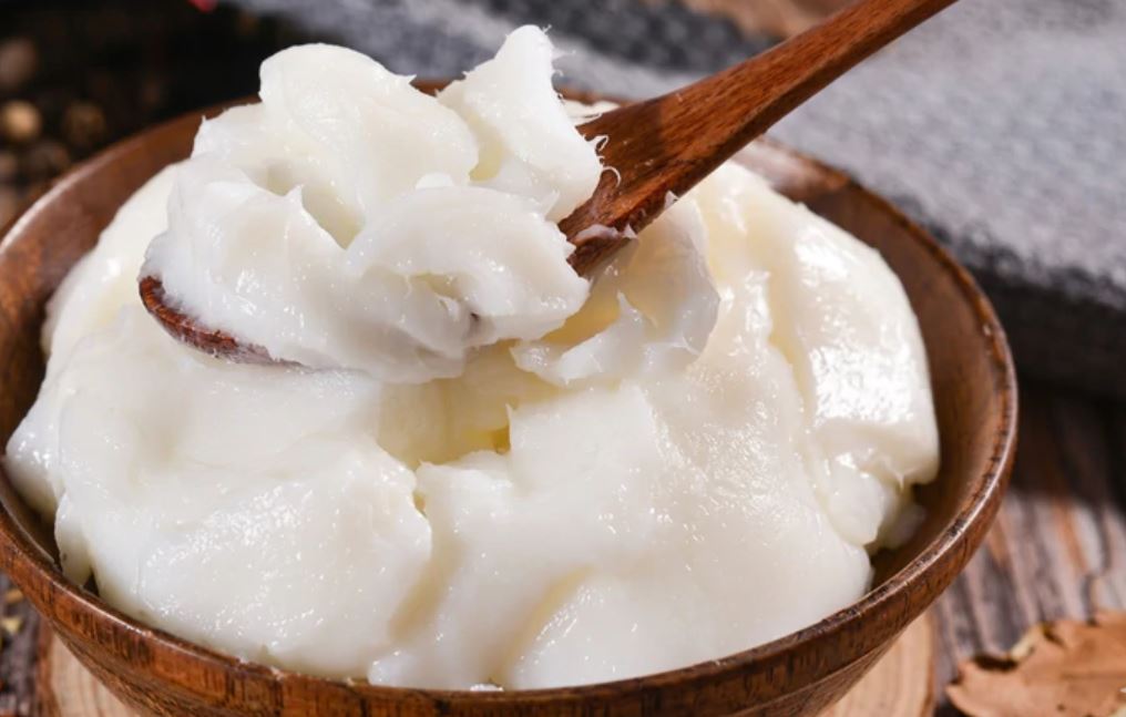 Ăn mỡ lợn mỗi ngày suốt 3 năm, người phụ nữ 60 tuổi bất ngờ khi đi khám - Ảnh 1.