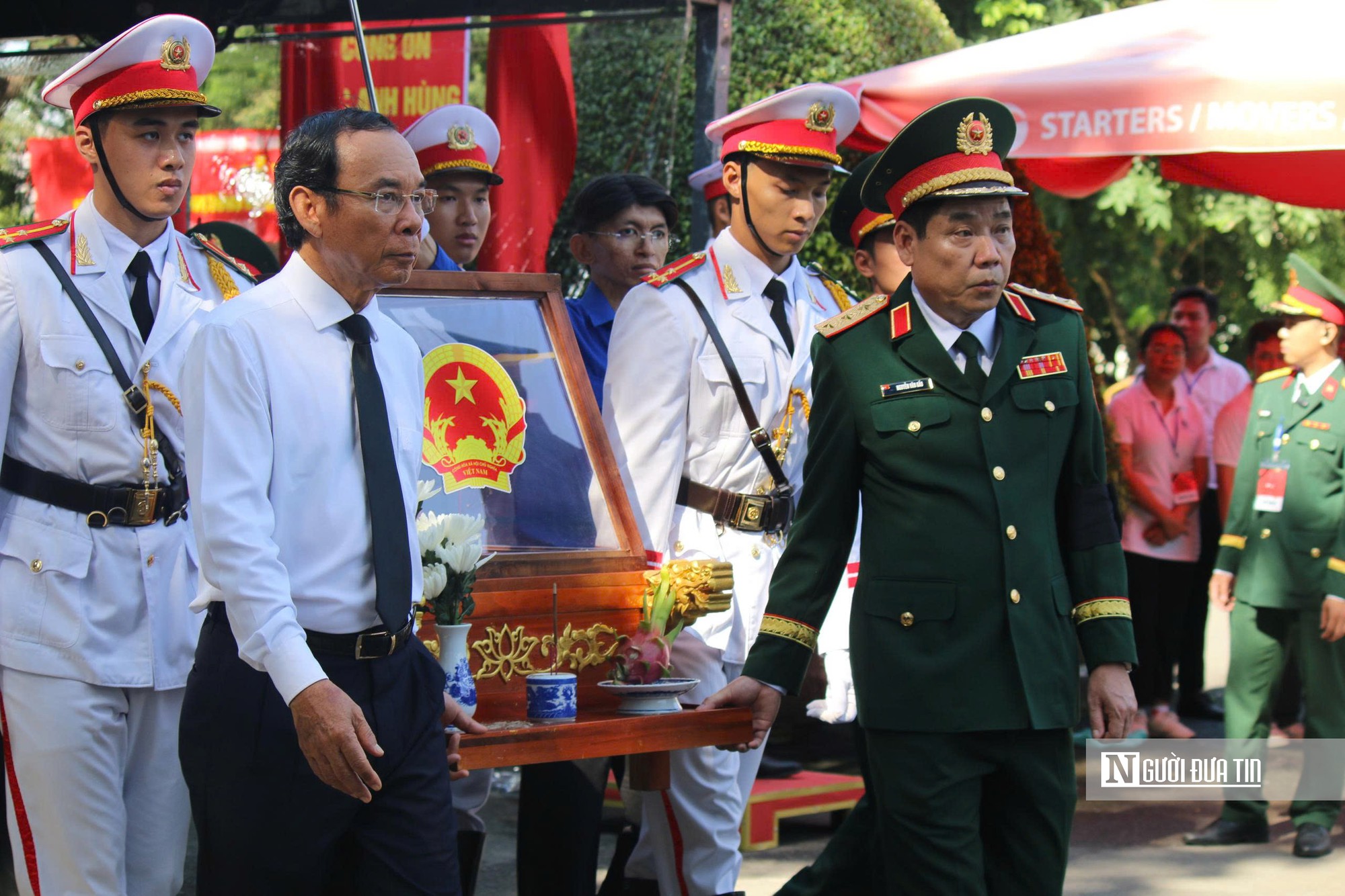Thủ tướng L&ecirc; Minh Hưng dự lễ truy điệu, an t&aacute;ng 731 h&agrave;i cốt liệt sĩ tại Tp.HCM - Ảnh 12.