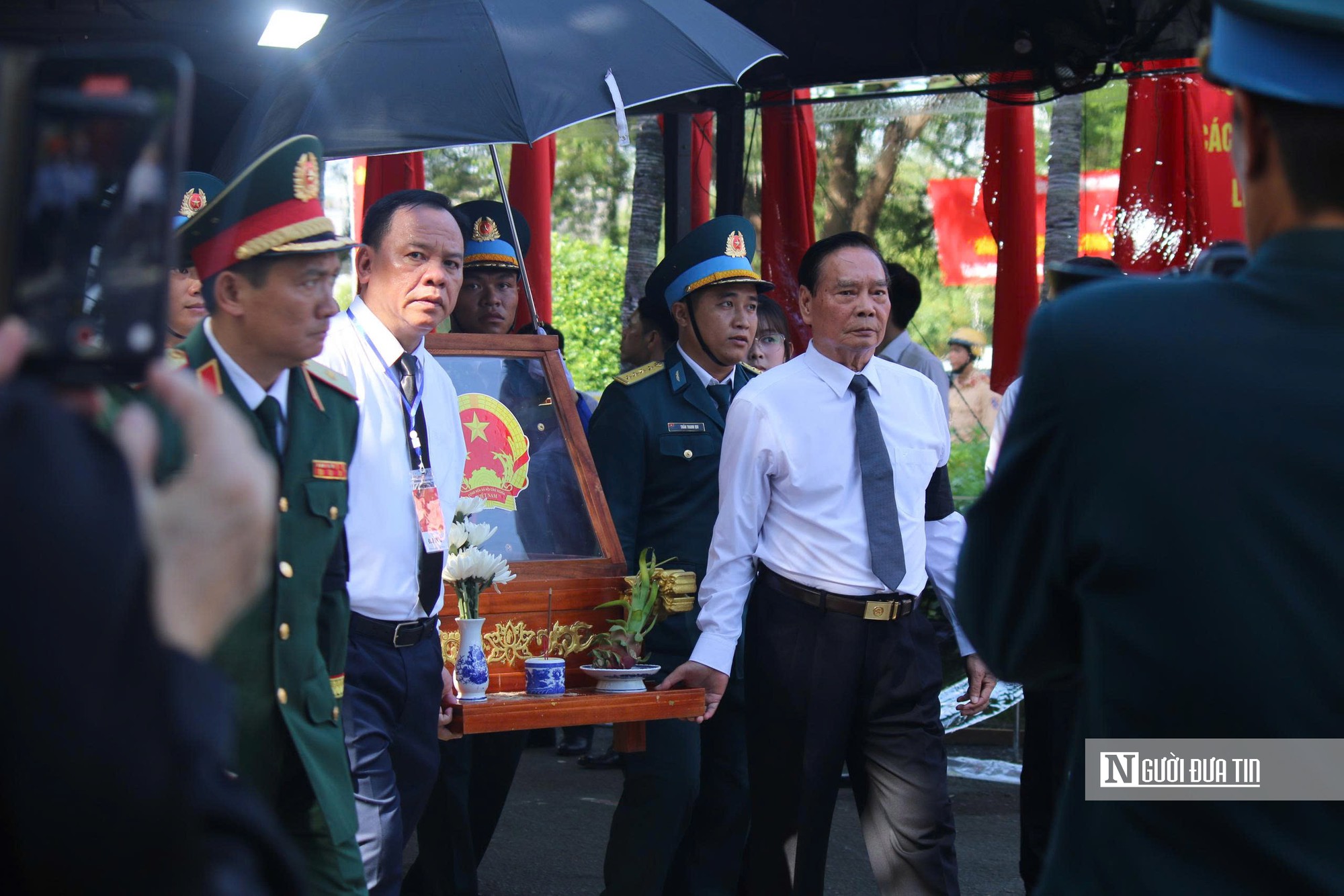 Thủ tướng L&ecirc; Minh Hưng dự lễ truy điệu, an t&aacute;ng 731 h&agrave;i cốt liệt sĩ tại Tp.HCM - Ảnh 14.
