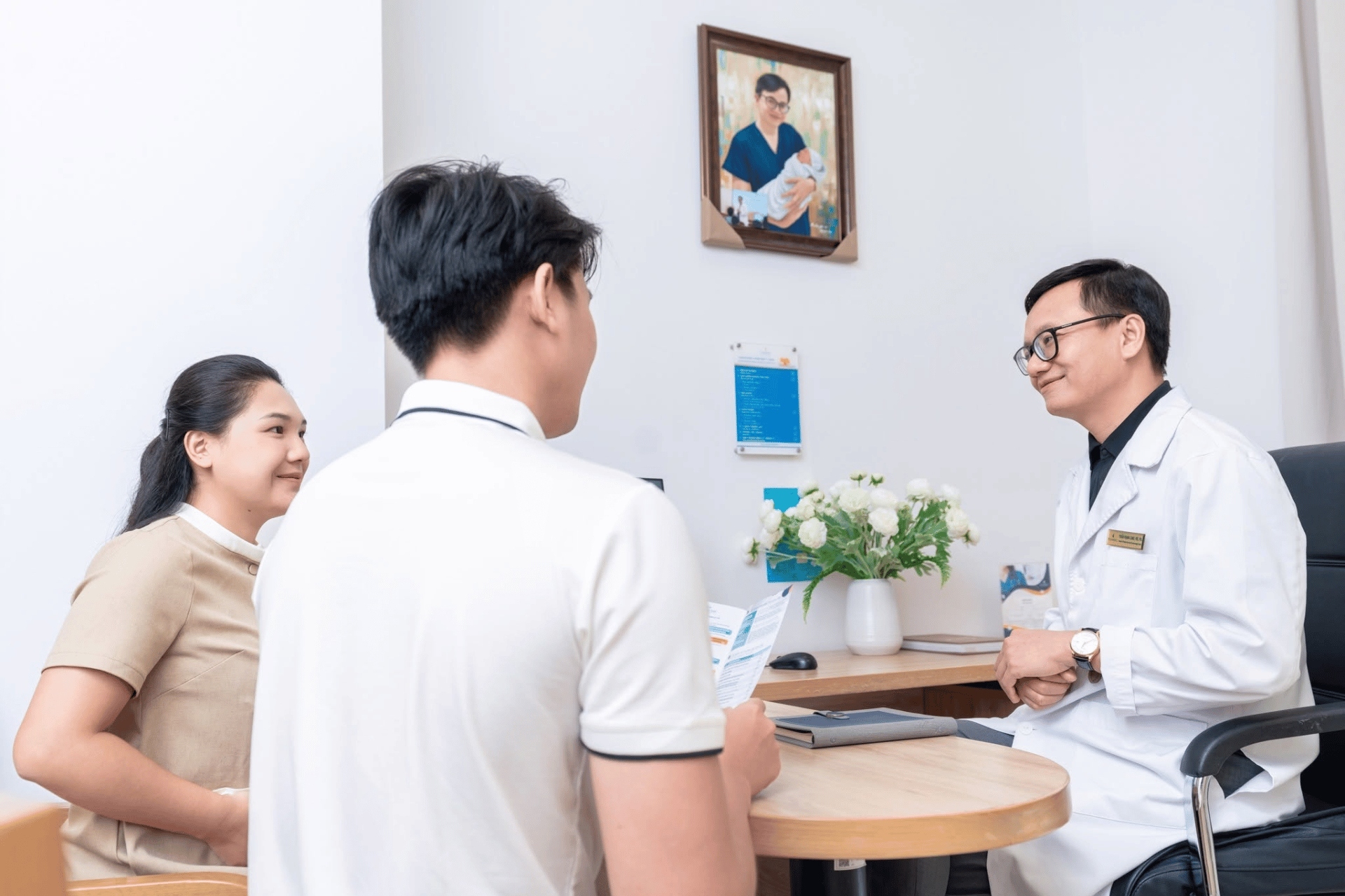 TS.BS Trần Mạnh Linh: Hai thập kỷ đi trước bệnh tật, tìm cơ hội sống khỏe cho phụ nữ- Ảnh 2.