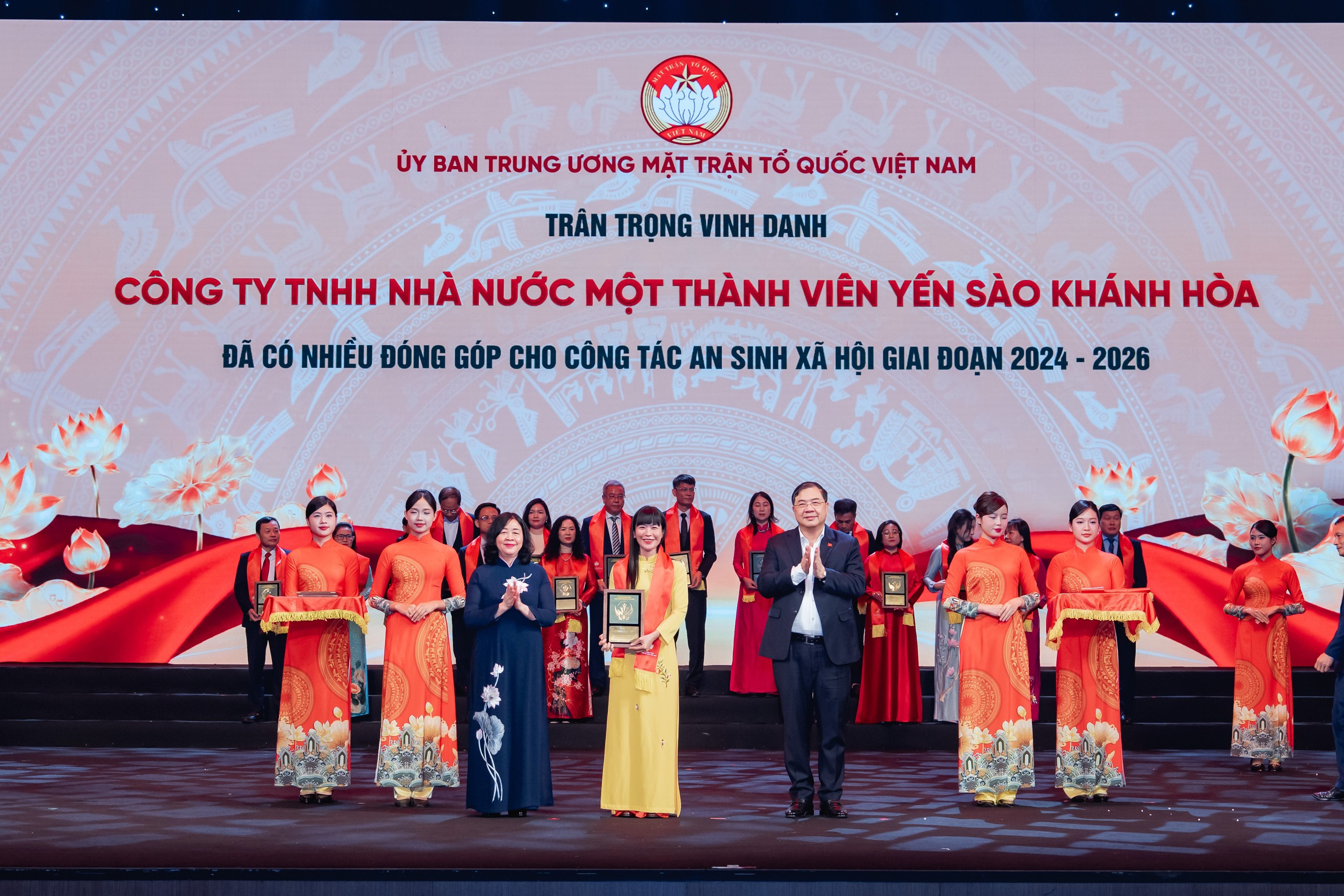 Yến sào Khánh Hòa đón nhận Biểu dương về công tác an sinh xã hội giai đoạn 2024 - 2026- Ảnh 1.