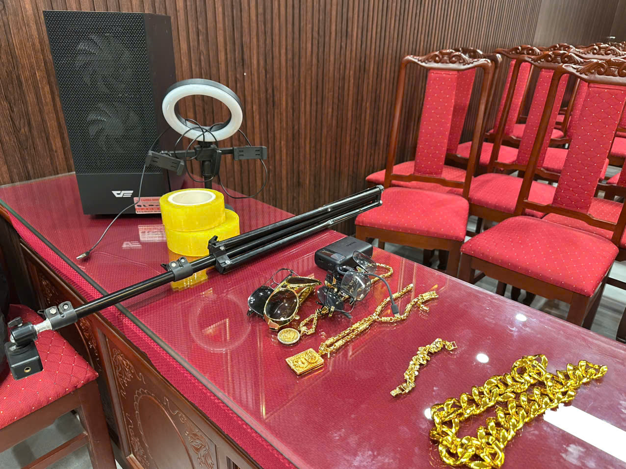 Khởi tố, bắt tạm giam Tiktoker 