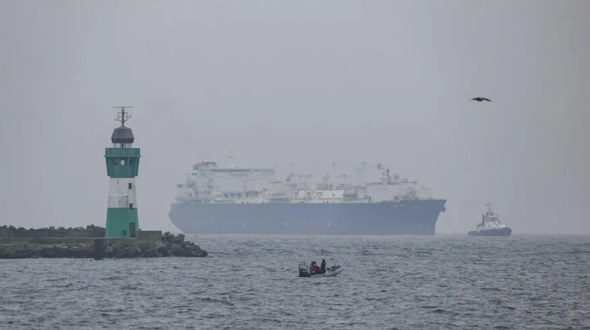Hàng dài tàu đang trên đường đến cảng Nga bất ngờ bị mắc kẹt ở Biển Baltic, lý do đã rõ- Ảnh 1.