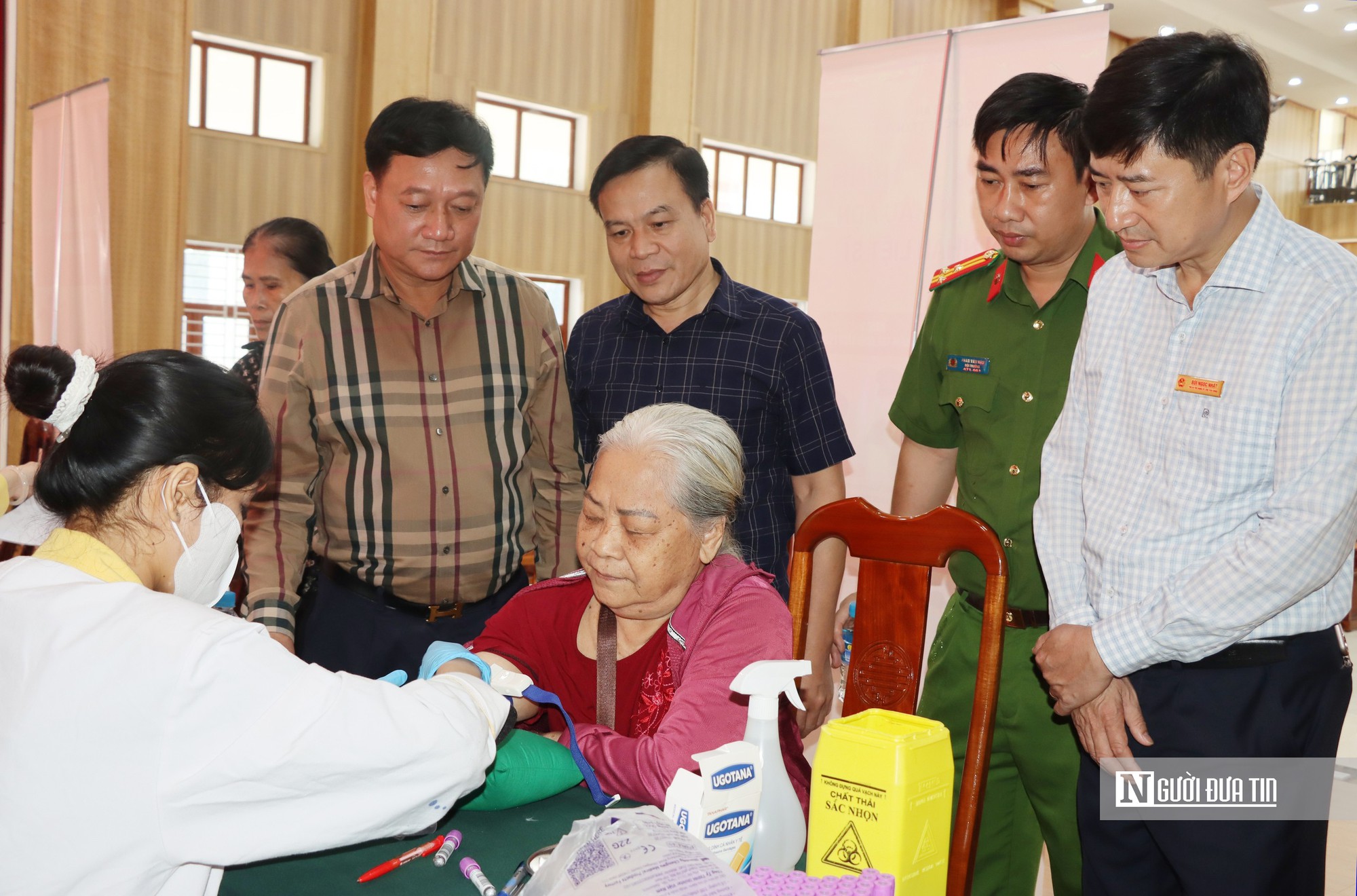 “Chiến dịch 500 ngày đêm” tại Hà Tĩnh: Hiện thực hóa nguyện vọng của các gia đình liệt sĩ - Ảnh 1.