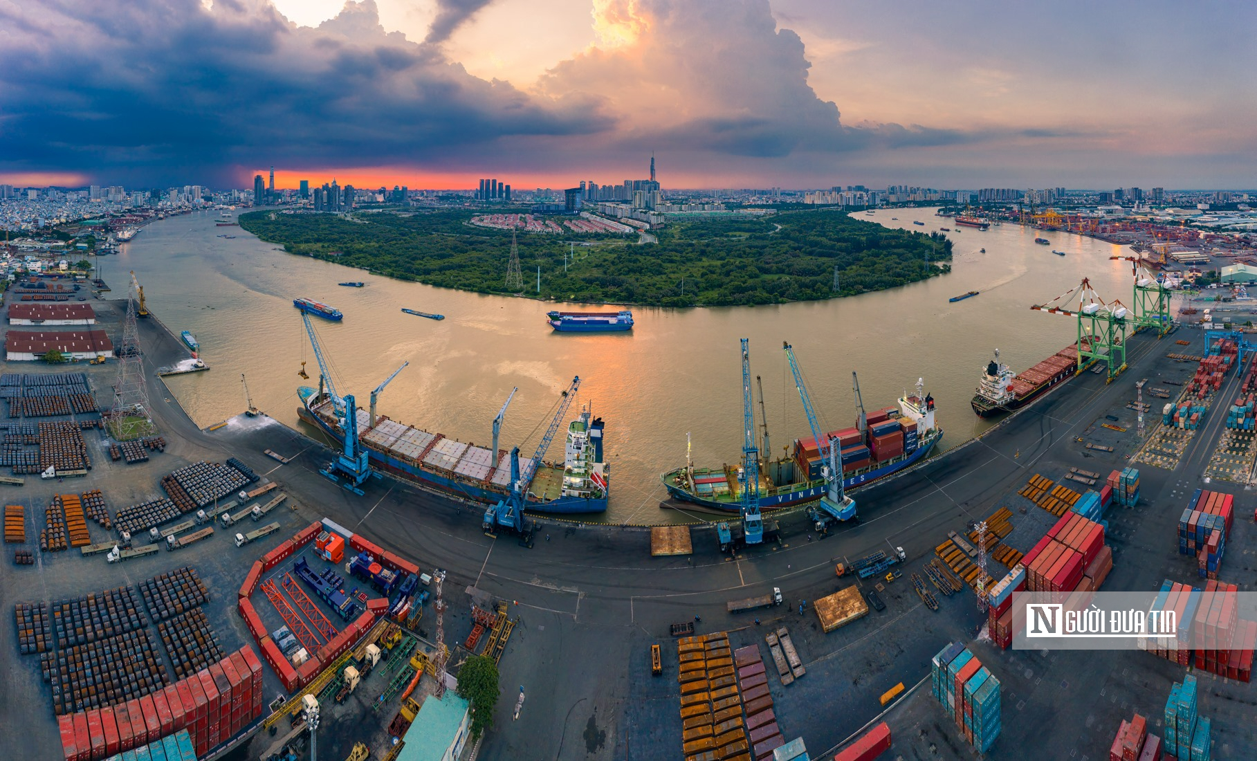 Thứ trưởng Bộ Công Thương nêu 7 nhiệm vụ trọng tâm cho khu vực phía Nam - Ảnh 2.