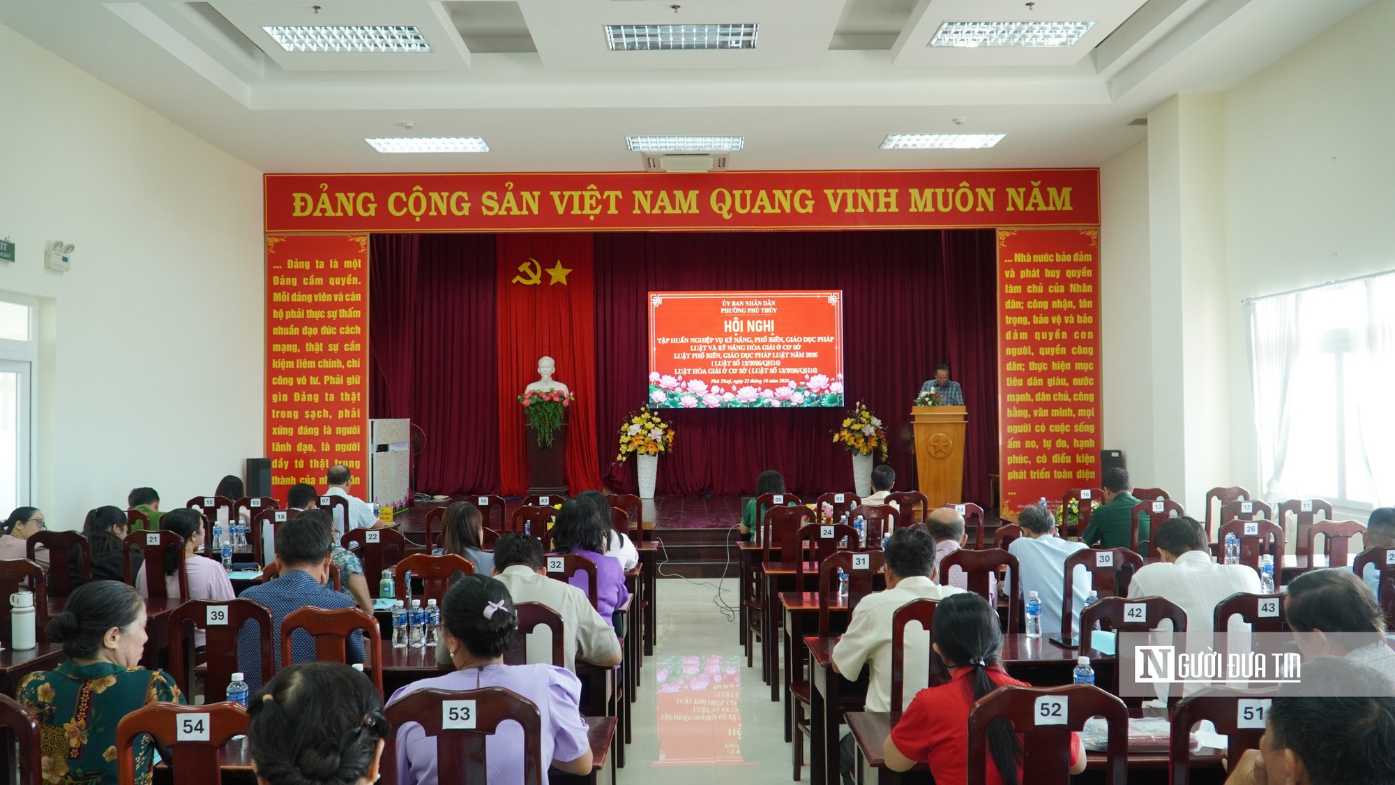 Lâm Đồng: Đưa pháp luật đến gần dân từ những buổi đối thoại ở cơ sở - Ảnh 1.