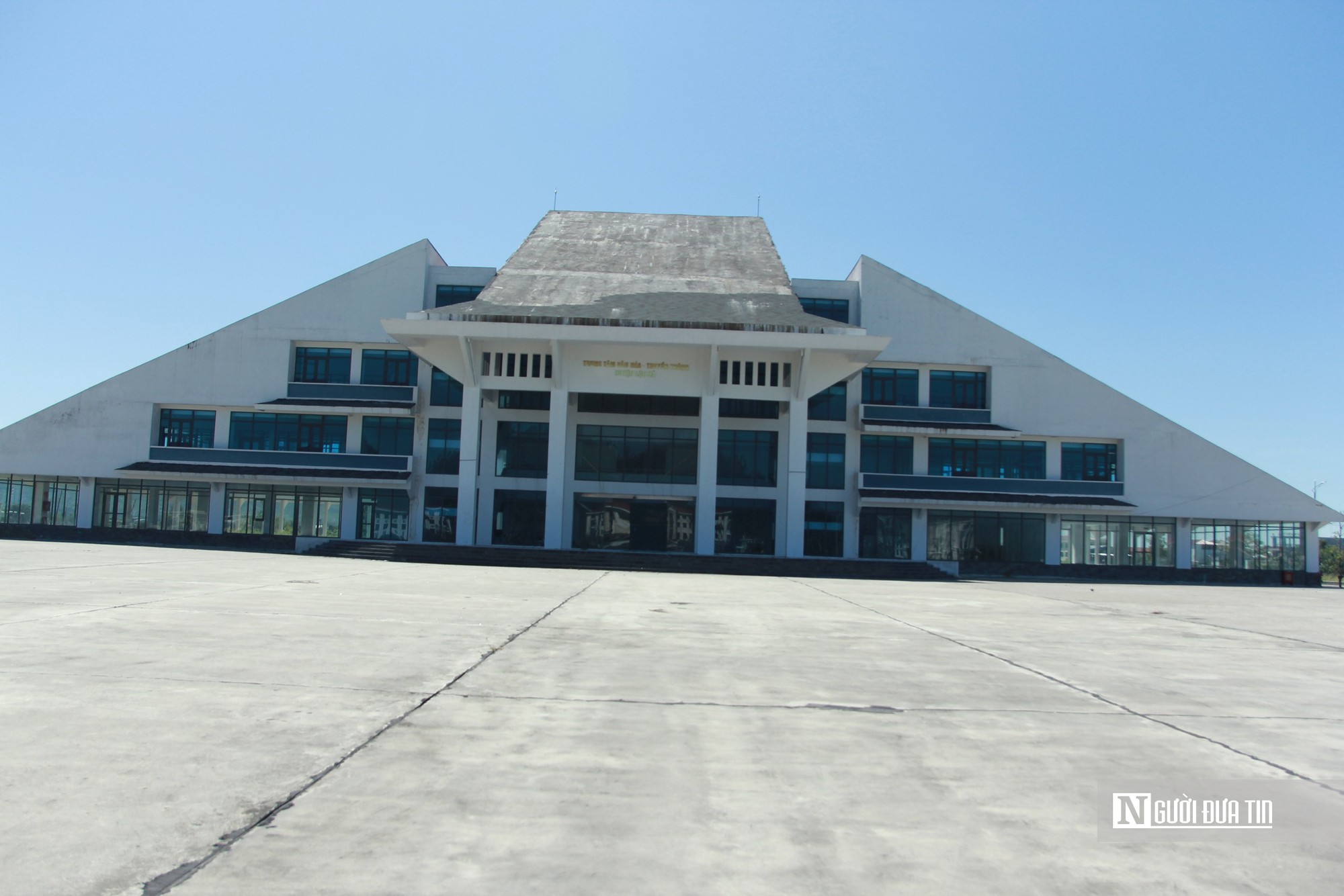 Loay hoay phương &aacute;n sử dụng, dự &aacute;n 70 tỷ vẫn &ldquo;phơi sương, phơi nắng&rdquo;- Ảnh 1.
