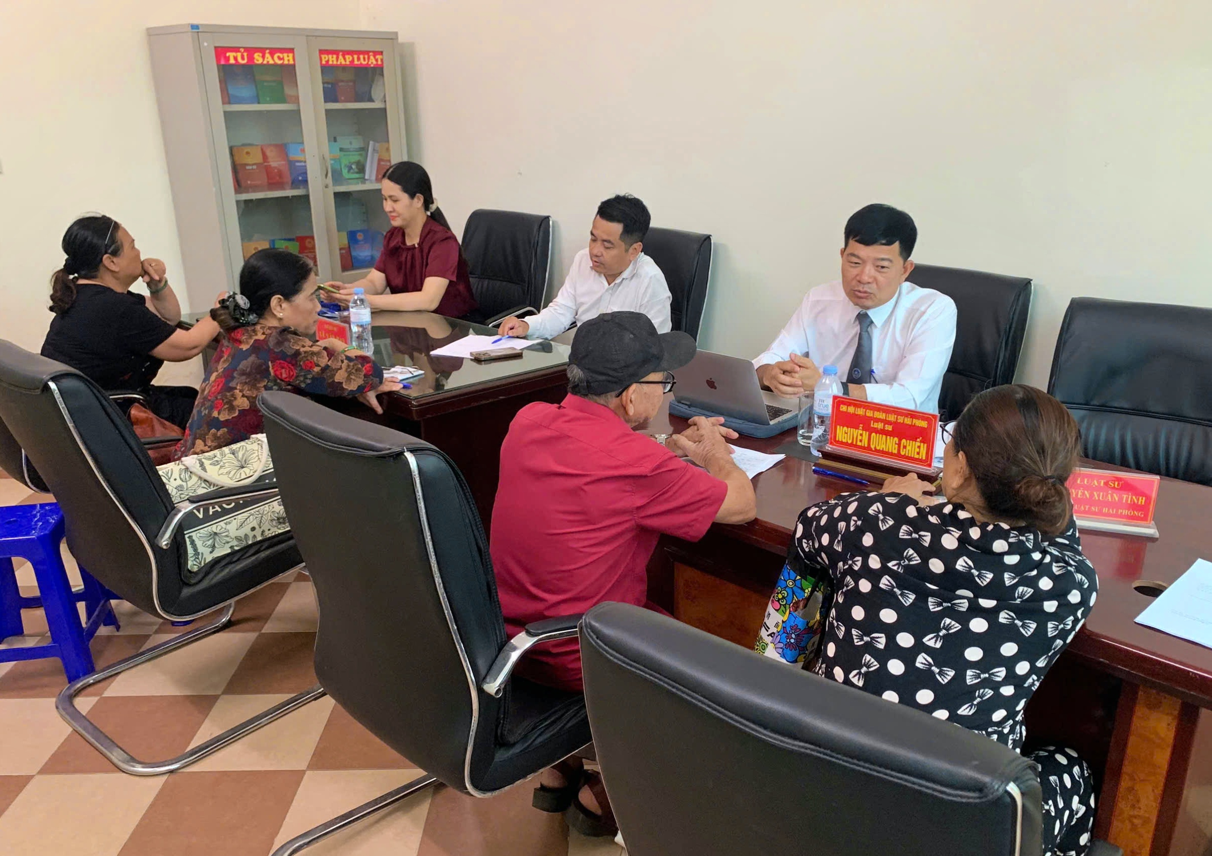 Luật gia Nguyễn Quang Chiến: Đưa pháp luật đến gần hơn với người dân - Ảnh 1.