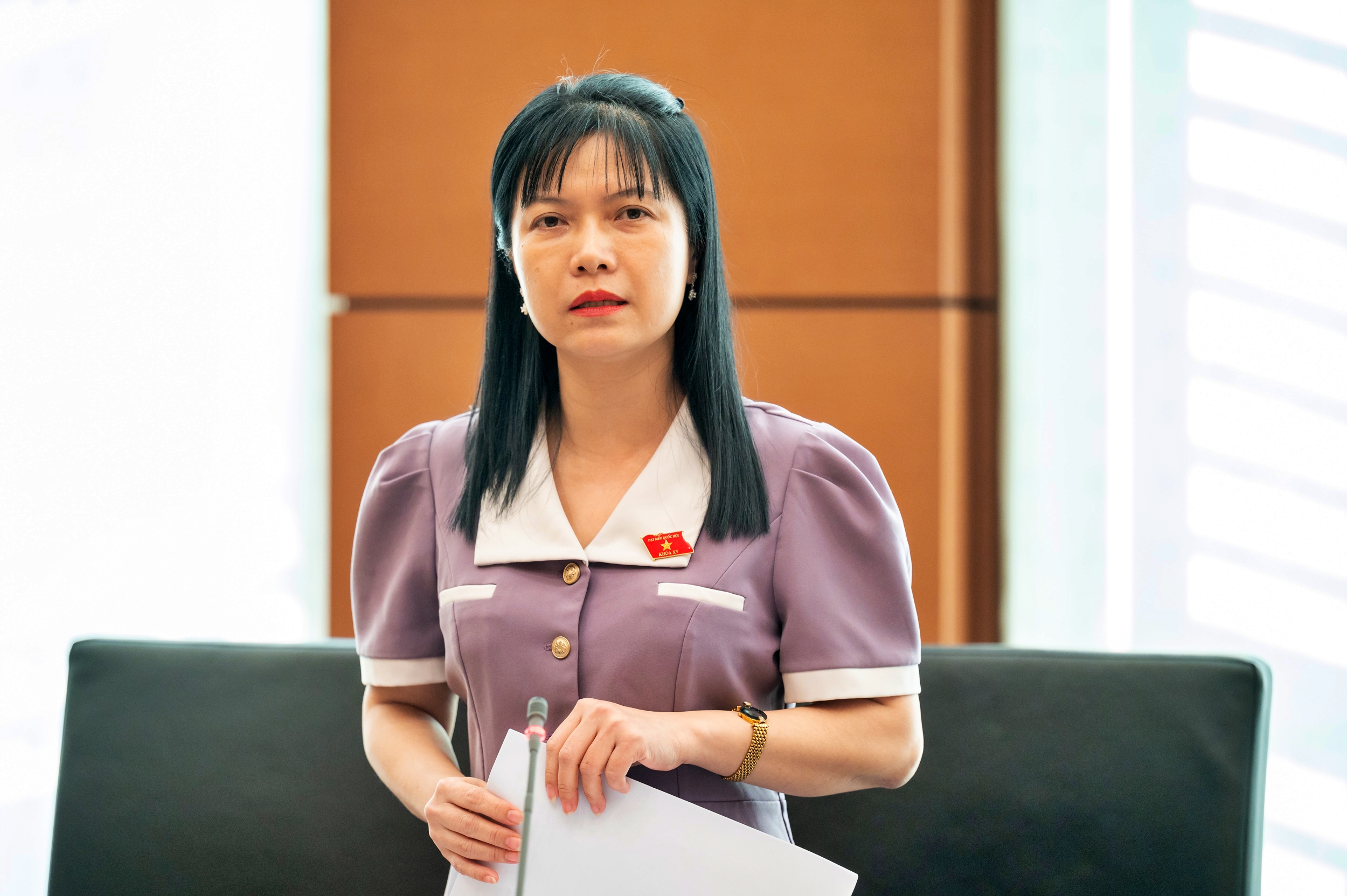 Vì sao giá nhà ngày càng xa khả năng chi trả của người làm công ăn lương?- Ảnh 1.