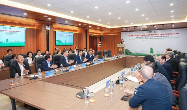 CC1 chọn lối đi riêng trong cuộc đua nhân lực ngành xây dựng - Ảnh 2.