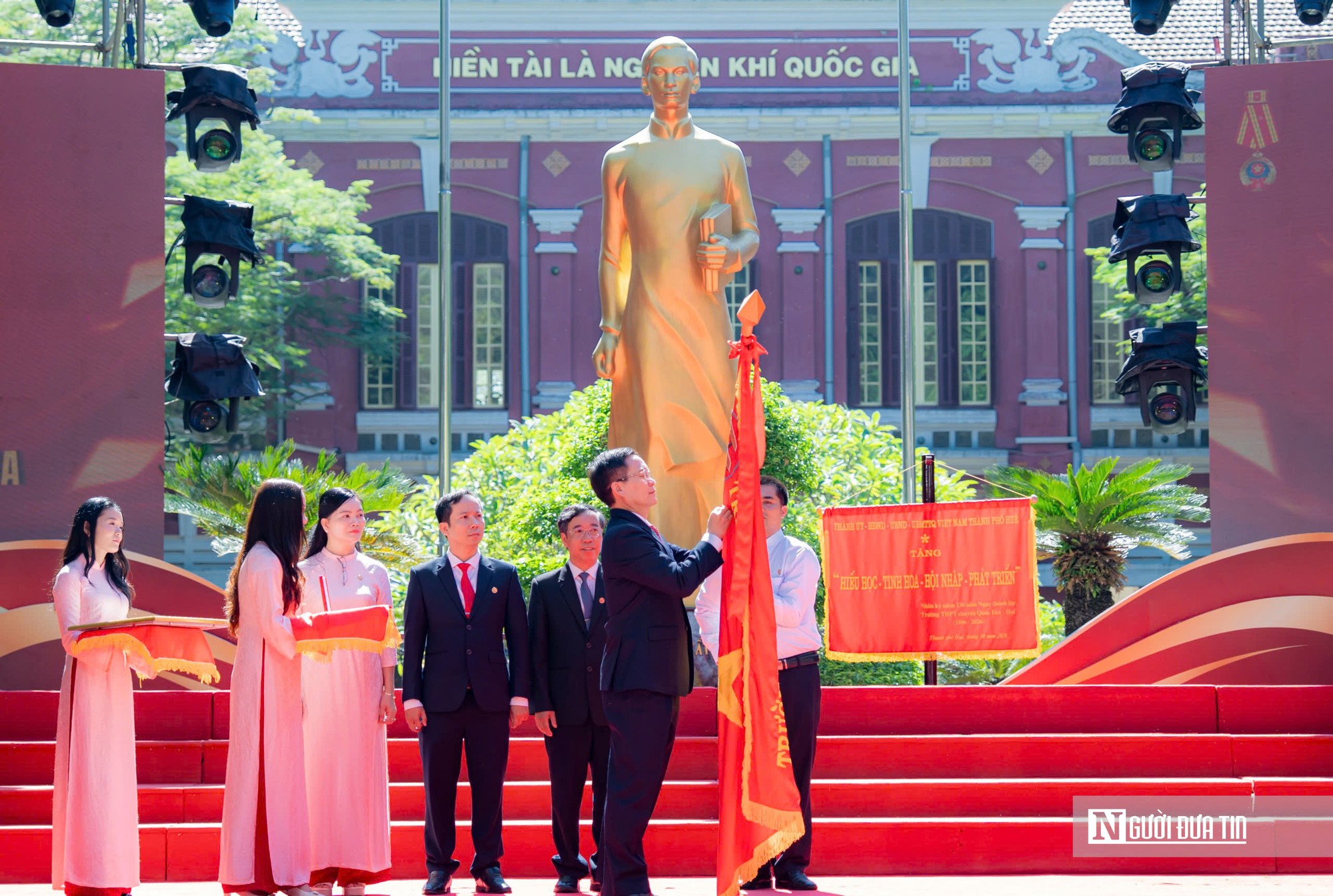 Bên trong ngôi trường 130 năm tuổi duy nhất Việt Nam được công nhận là Di tích quốc gia đặc biệt- Ảnh 14.