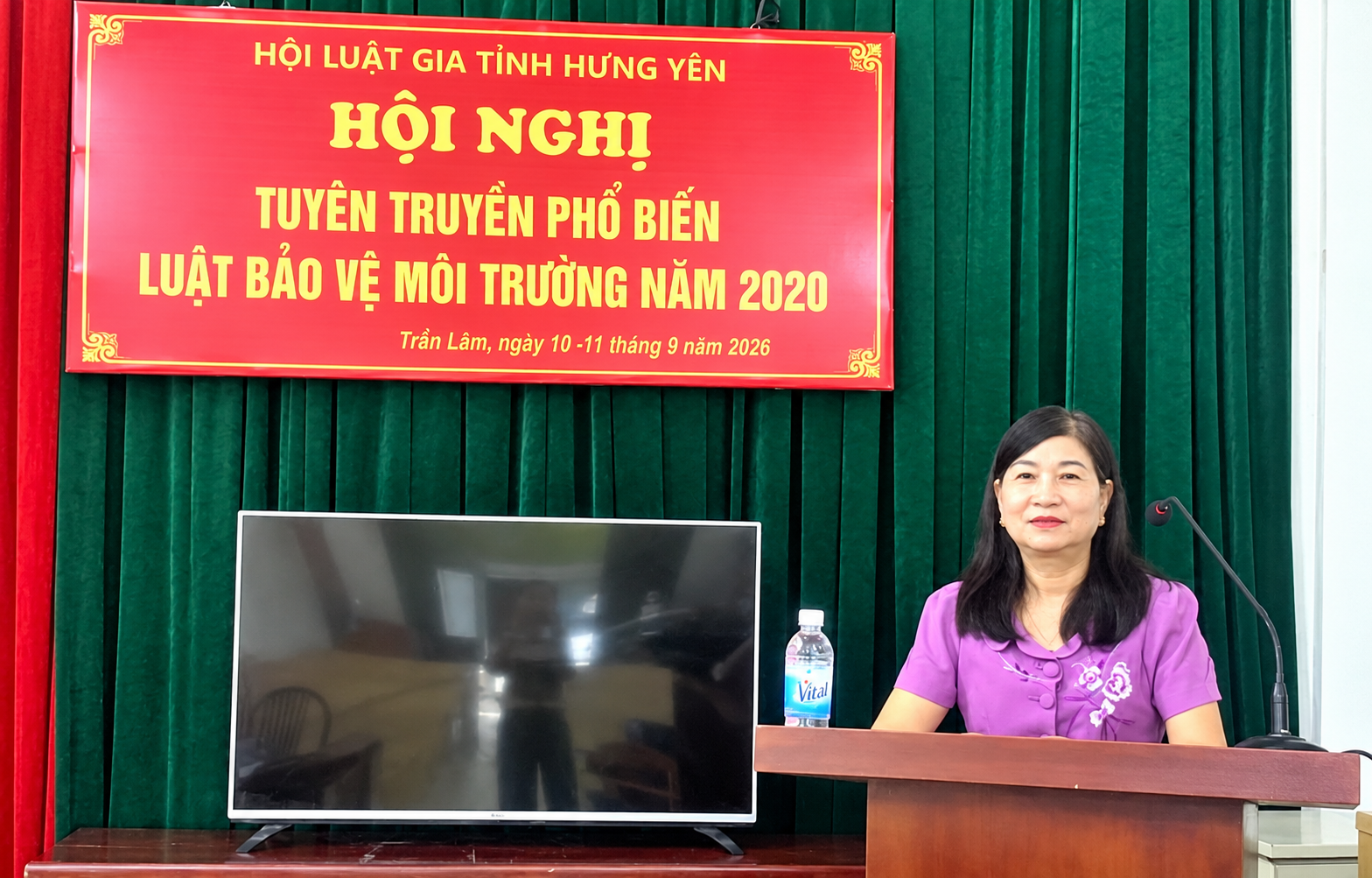 Nữ luật gia và câu chuyện xúc động lấy lại mái nhà cho 8 chị em nghèo - Ảnh 1.