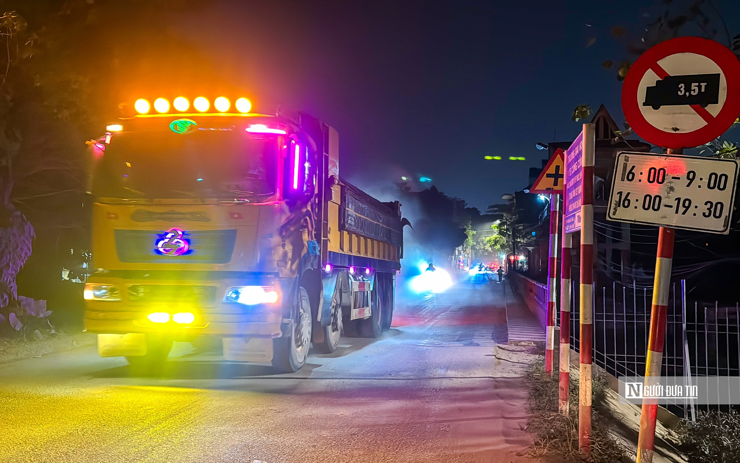 Hà Nội tăng cường giám sát, xử lý hoạt động vận chuyển đất thi công hồ điều hòa- Ảnh 11.