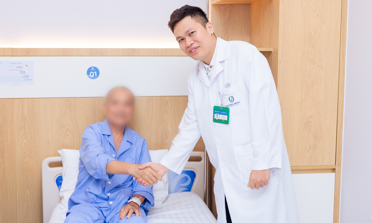 Xử trí ca ung thư hiếm gặp, khối u xâm lấn nhiều cơ quan- Ảnh 2.