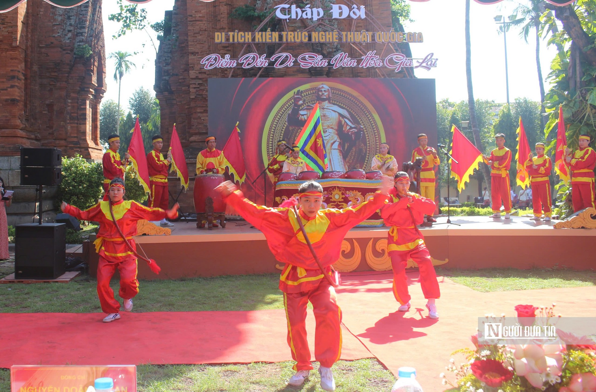 Gia Lai: H&agrave;nh tr&igrave;nh đưa c&ocirc;ng ch&uacute;ng đến gần di sản b&ecirc;n Th&aacute;p Đ&ocirc;i- Ảnh 1.