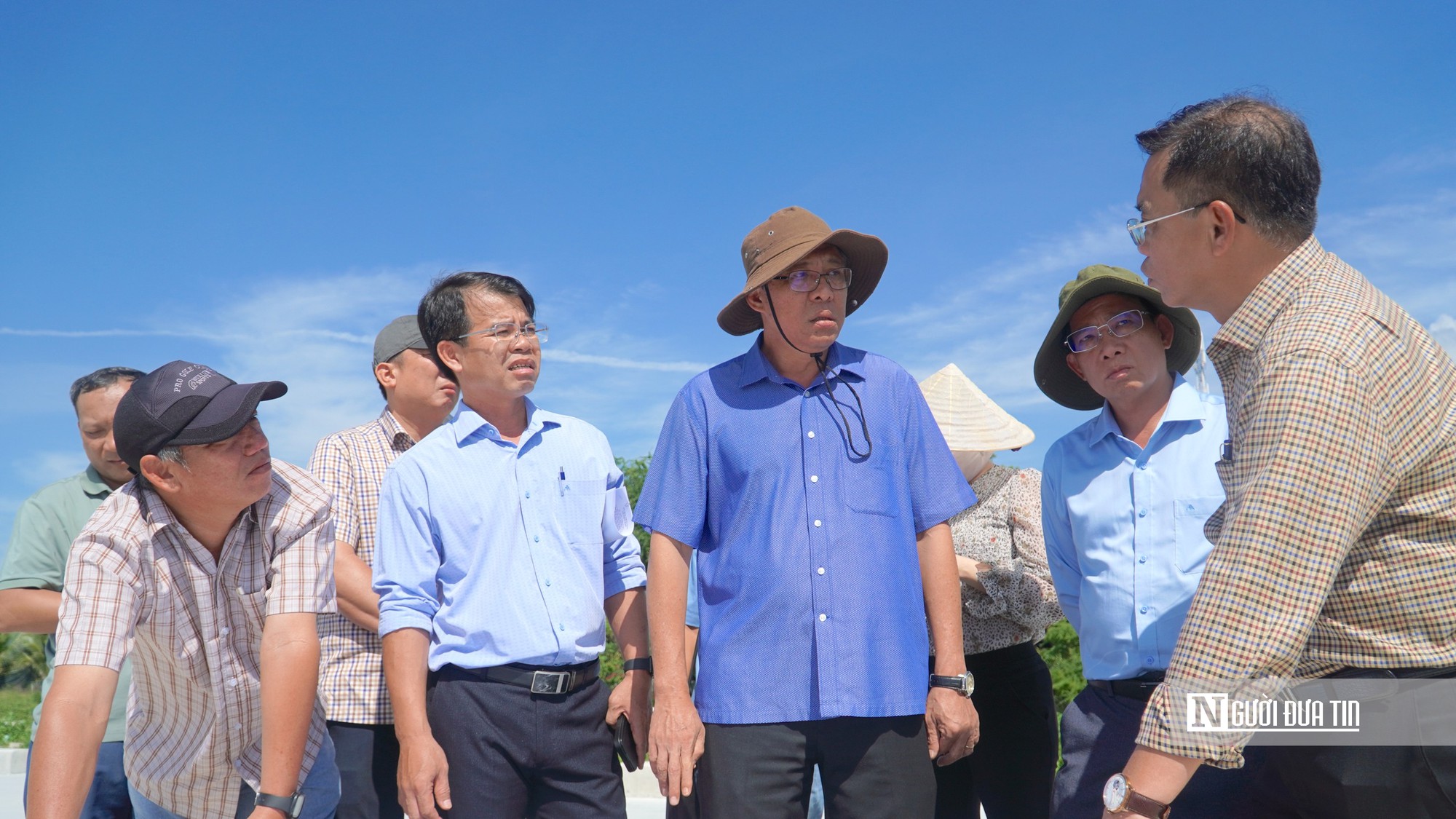 L&atilde;nh đạo tỉnh L&acirc;m Đồng v&agrave;o c&ocirc;ng trường giữa rừng, th&uacute;c tiến độ hồ chứa nước Ka P&eacute;t- Ảnh 6.