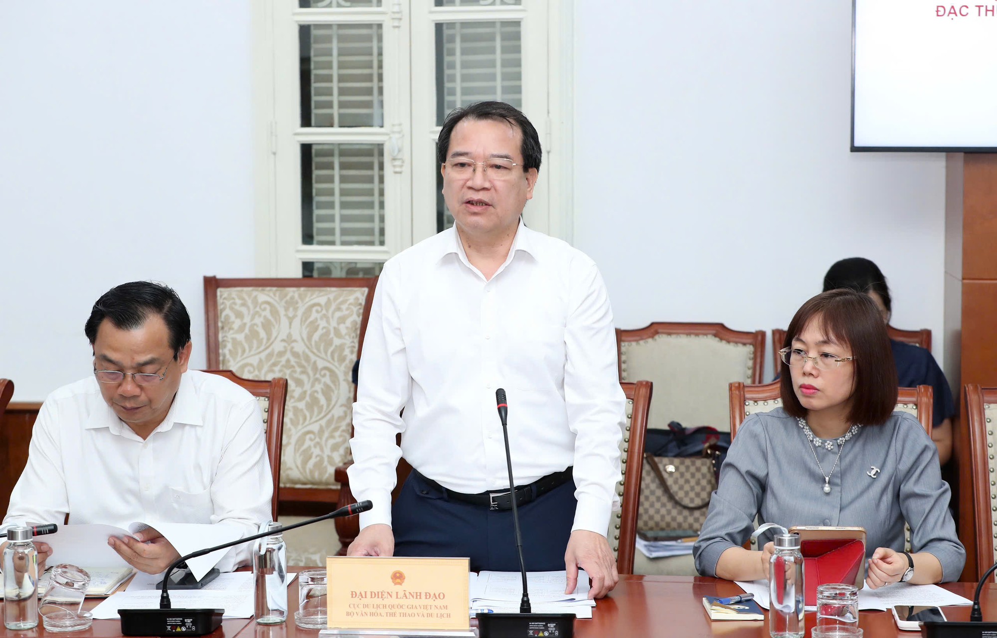 Th&aacute;o gỡ điểm nghẽn, khơi th&ocirc;ng nguồn lực v&agrave; tạo động lực mới cho ng&agrave;nh du lịch ph&aacute;t triển- Ảnh 4.