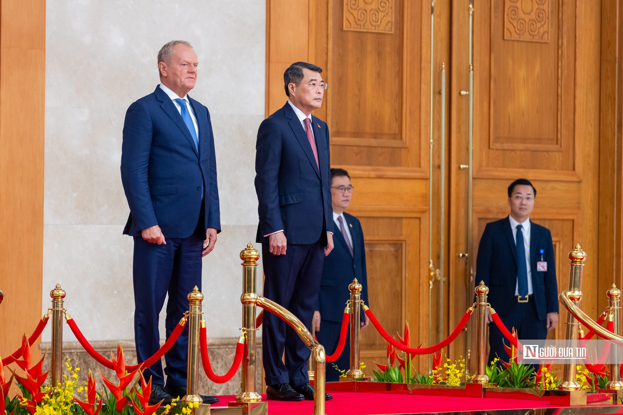 Thủ tướng Lê Minh Hưng chủ trì lễ đón Thủ tướng Ba Lan - Ảnh 2.