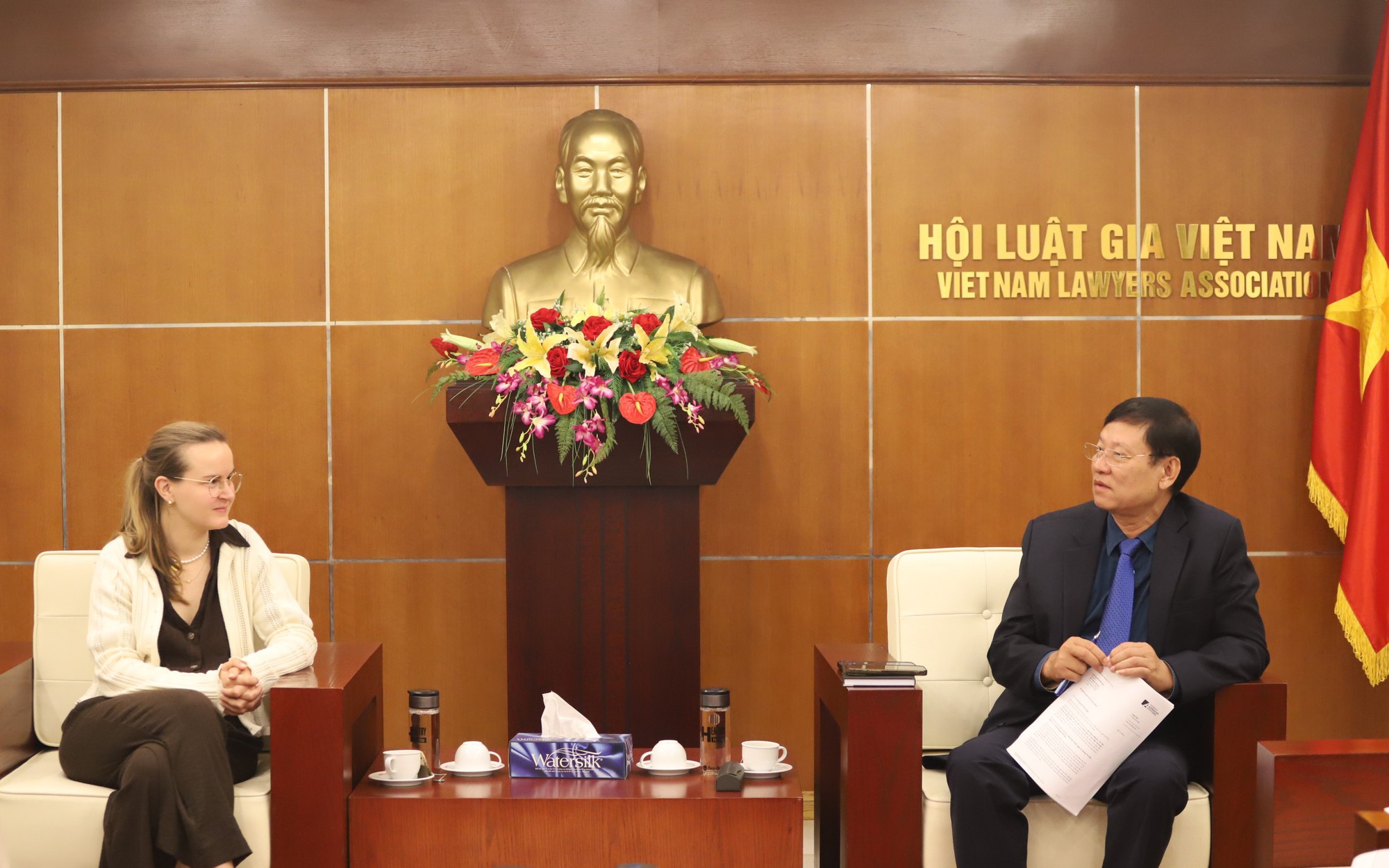 Lâm Đồng đưa công tác phổ biến pháp luật đi sâu vào đời sống người dân - Ảnh 2.