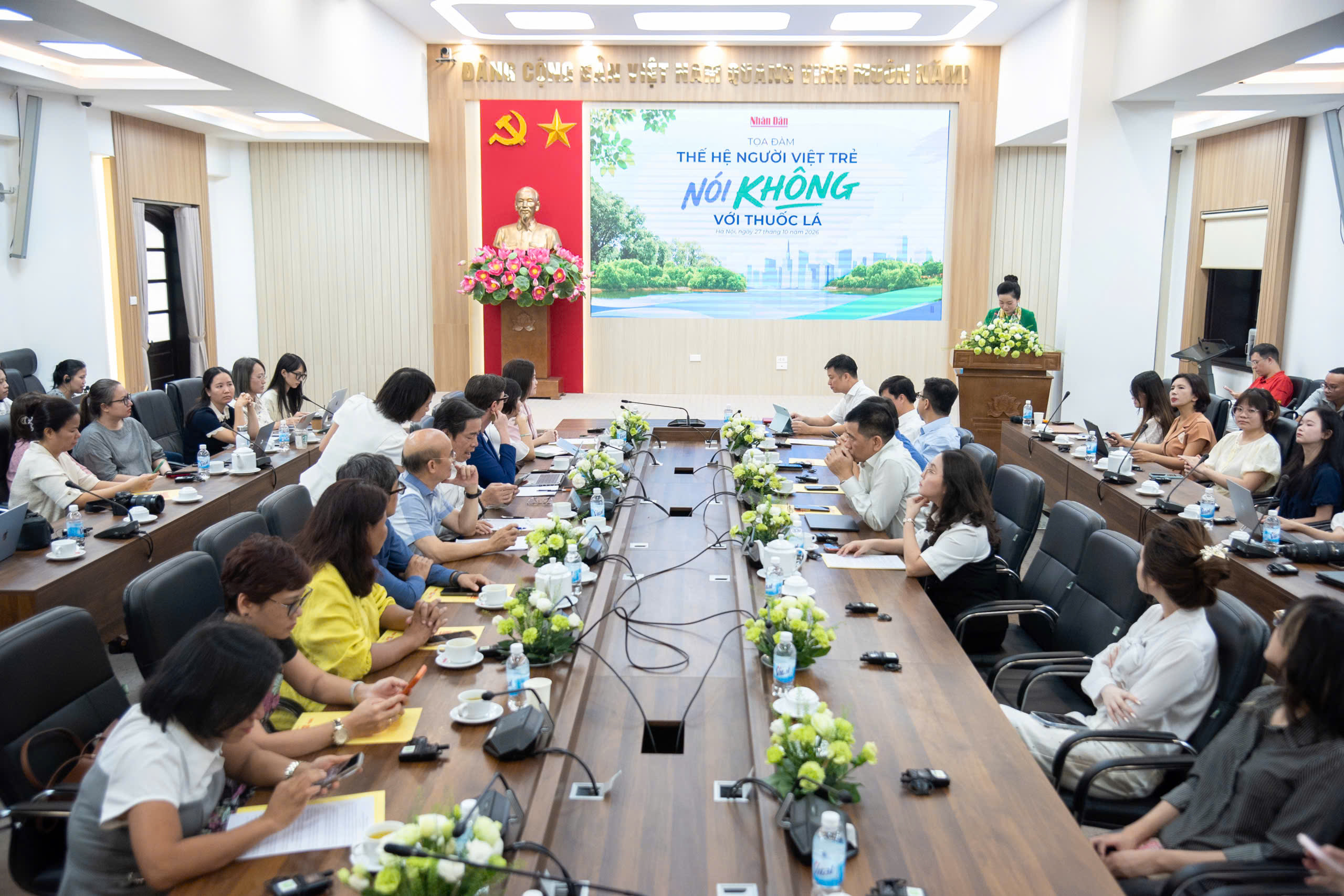 Vì sao cần tăng diện tích cảnh báo sức khoẻ trên bao bì thuốc lá? - Ảnh 2.