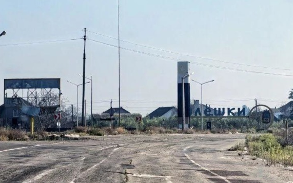 Phản ứng bất ngờ của Ukraine trước cuộc điện đàm hiếm hoi với ông Putin khiến châu Âu “dậy sóng” - Ảnh 3.
